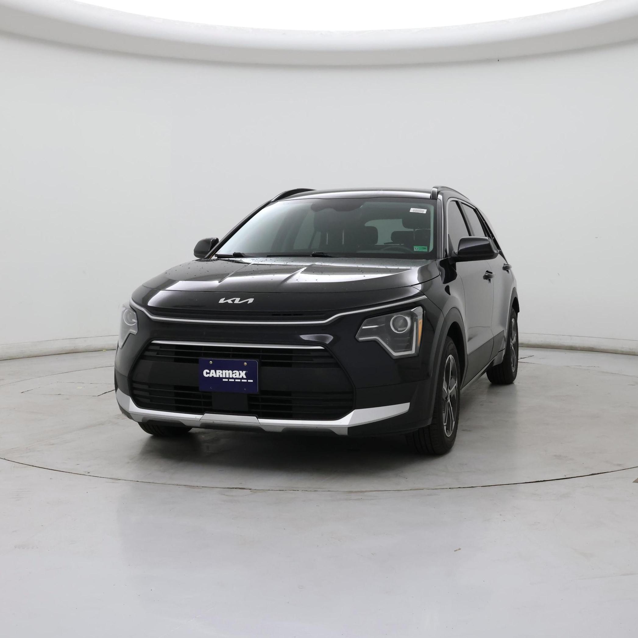 Thumbnail: 2023 Kia Niro - 4