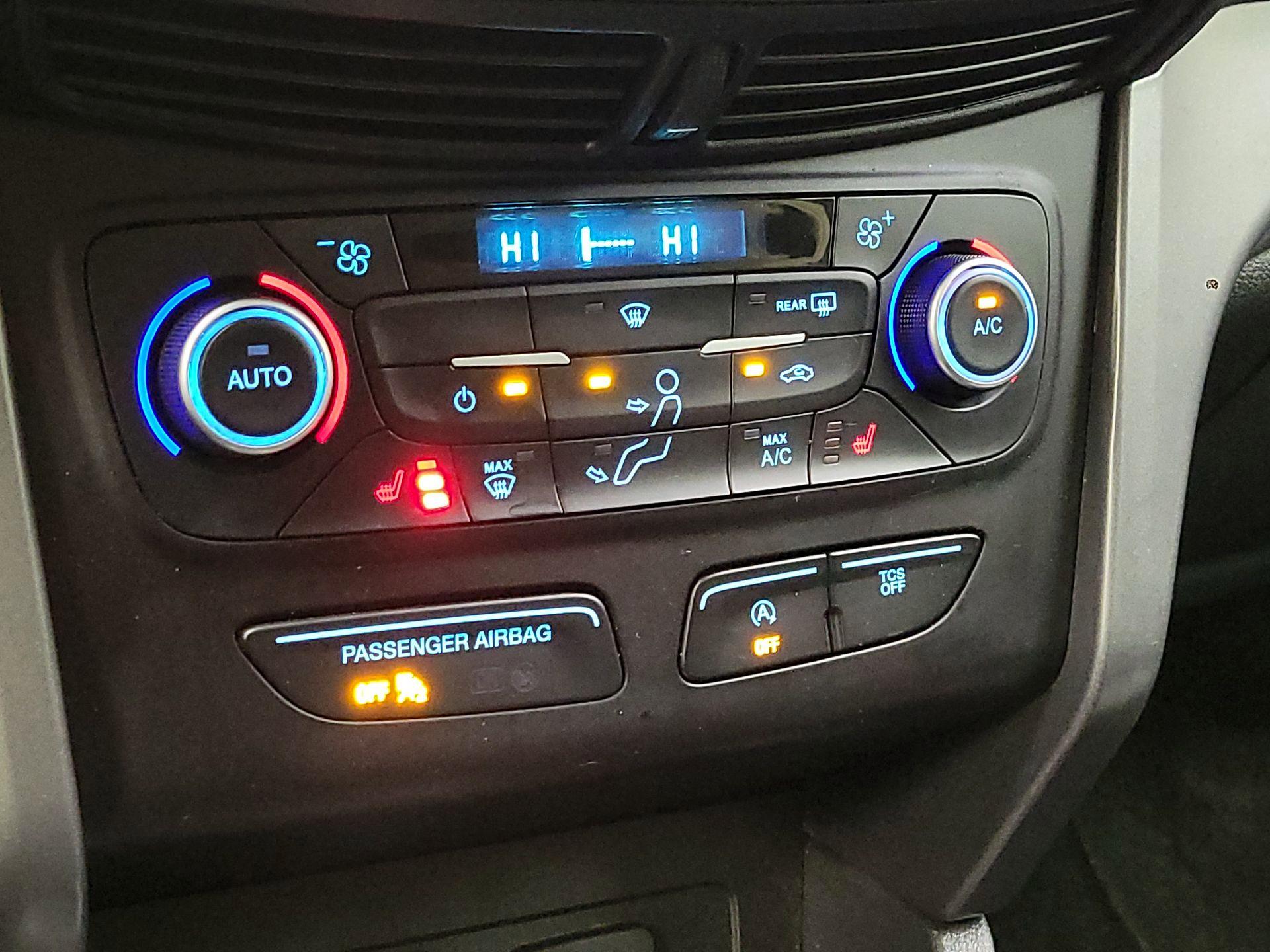 Thumbnail: 2018 Ford Escape - 16