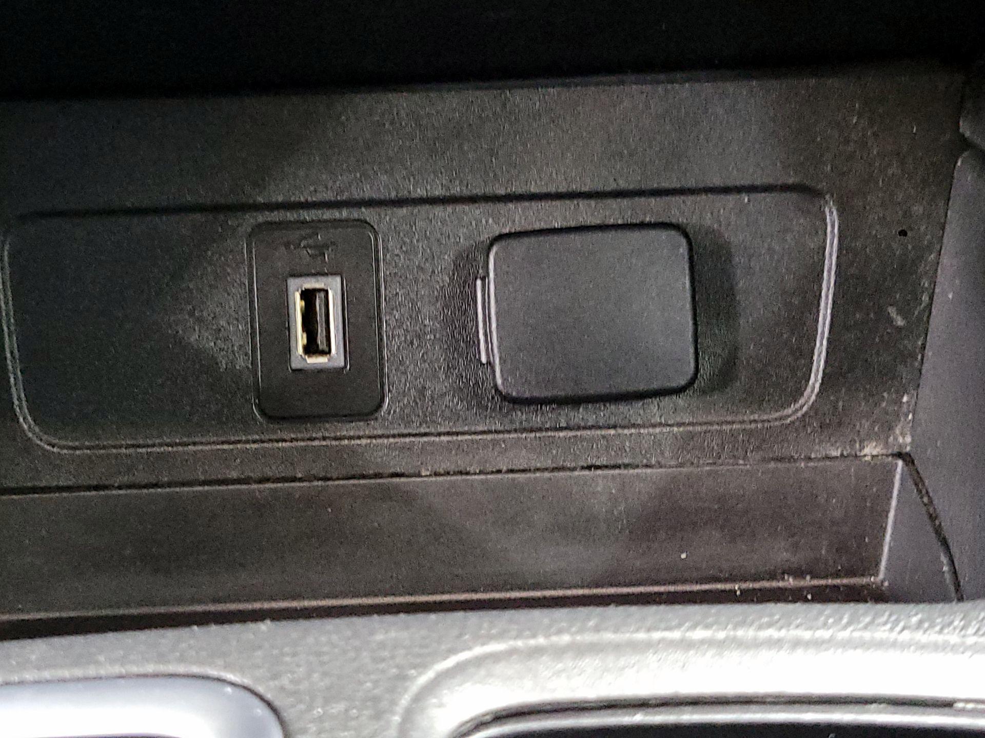 Thumbnail: 2018 Ford Escape - 18