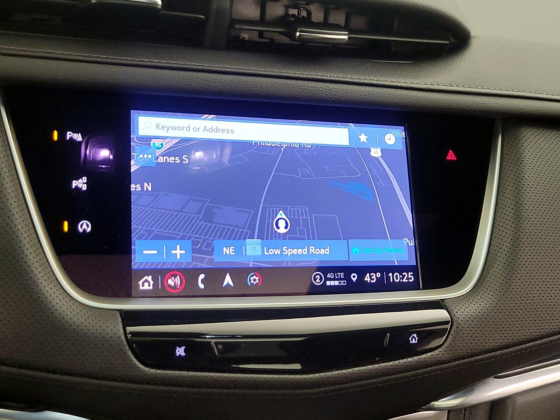 Thumbnail: 2022 Cadillac XT5 - 14