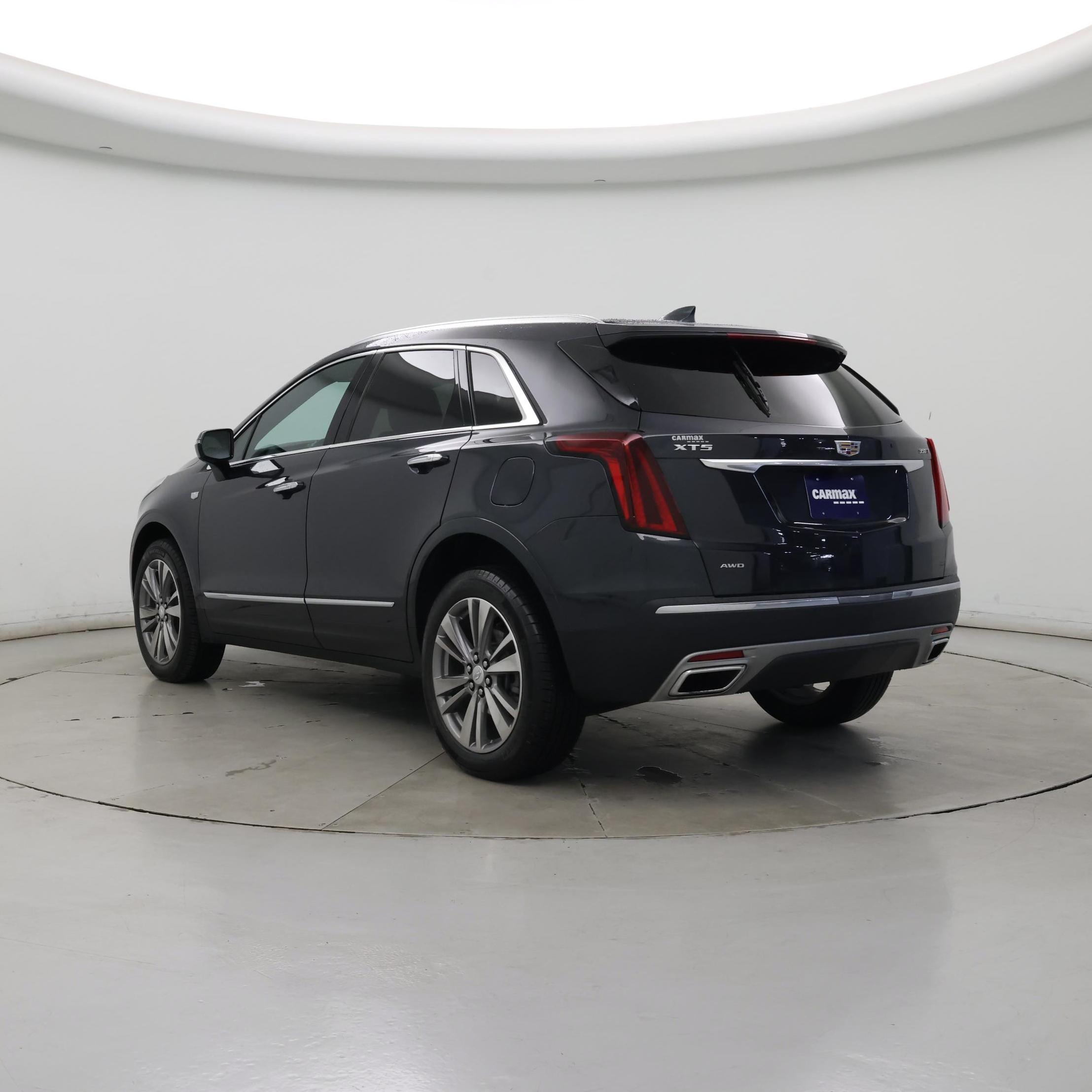 Thumbnail: 2022 Cadillac XT5 - 2