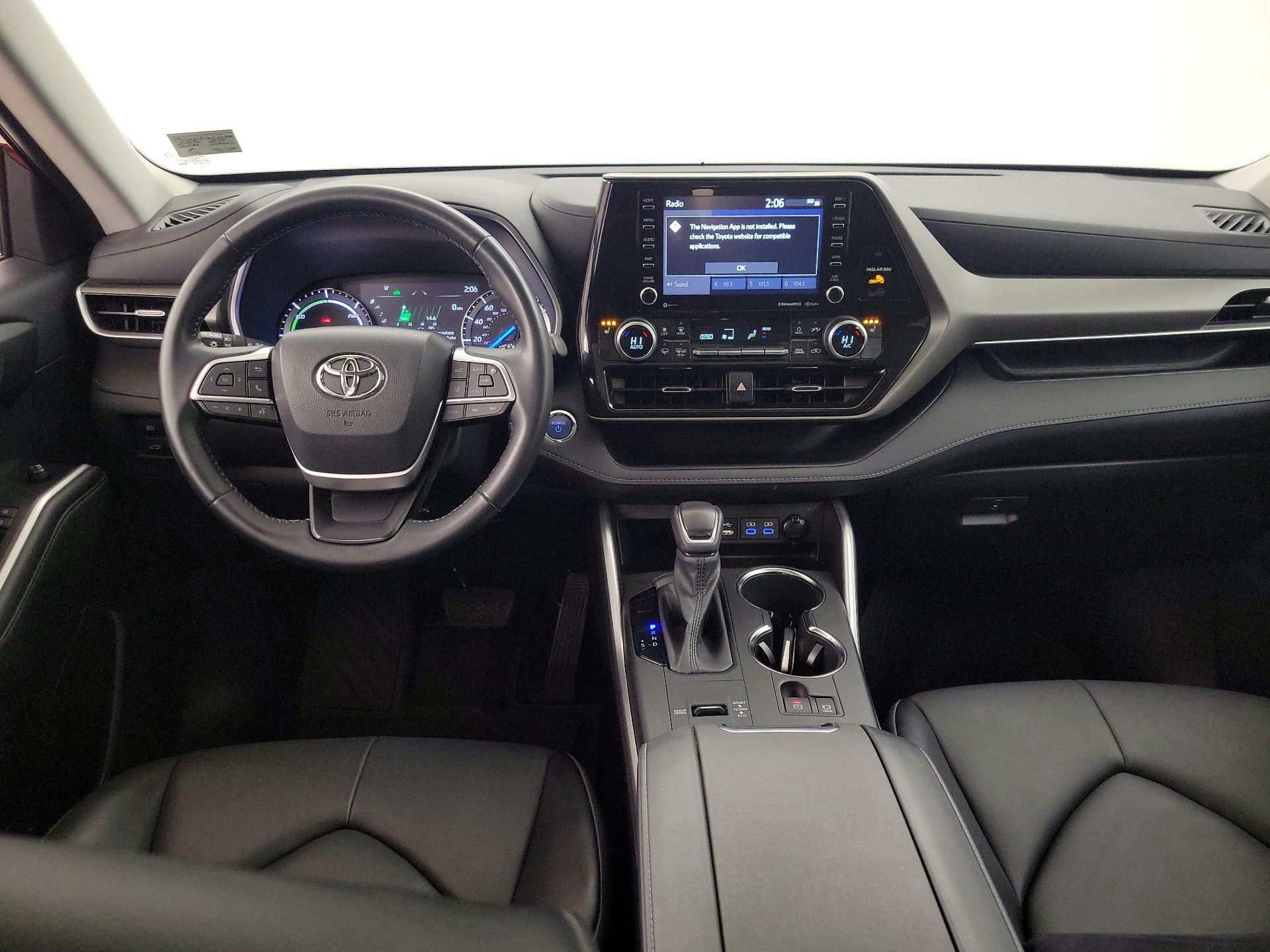 Thumbnail: 2022 Toyota Highlander - 9