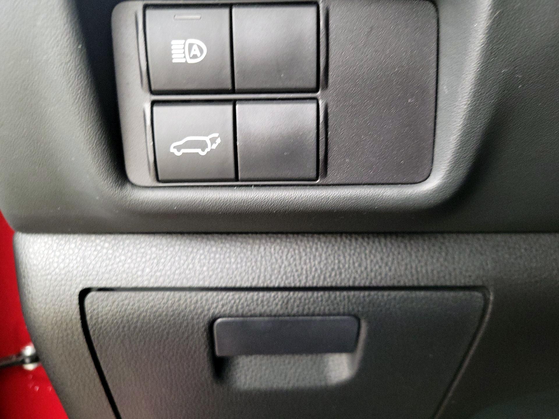 Thumbnail: 2022 Toyota Highlander - 13