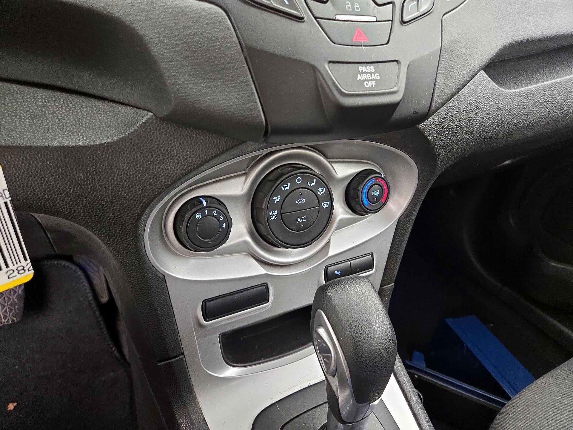 Thumbnail: 2017 Ford Fiesta - 15