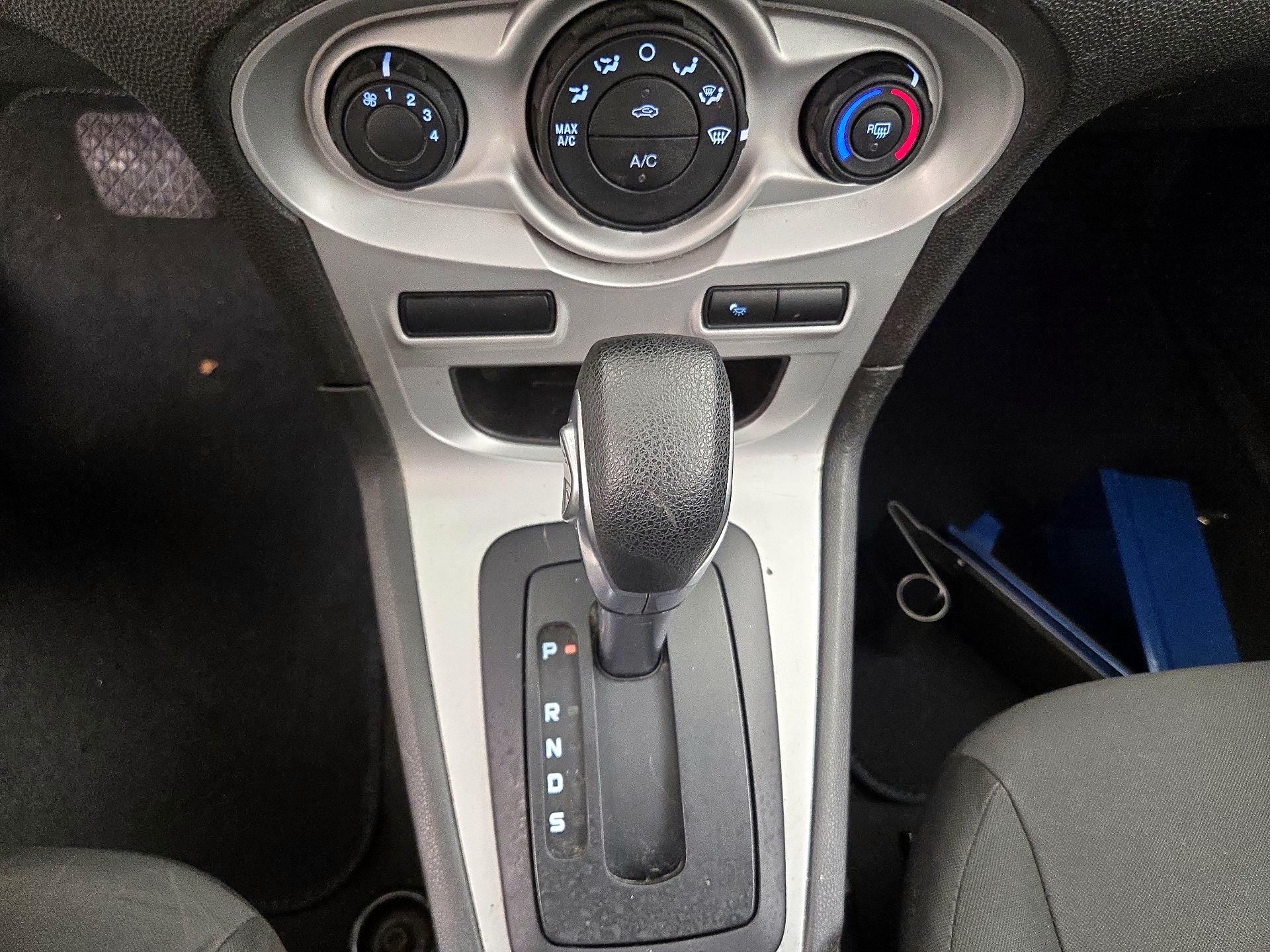 Thumbnail: 2017 Ford Fiesta - 16