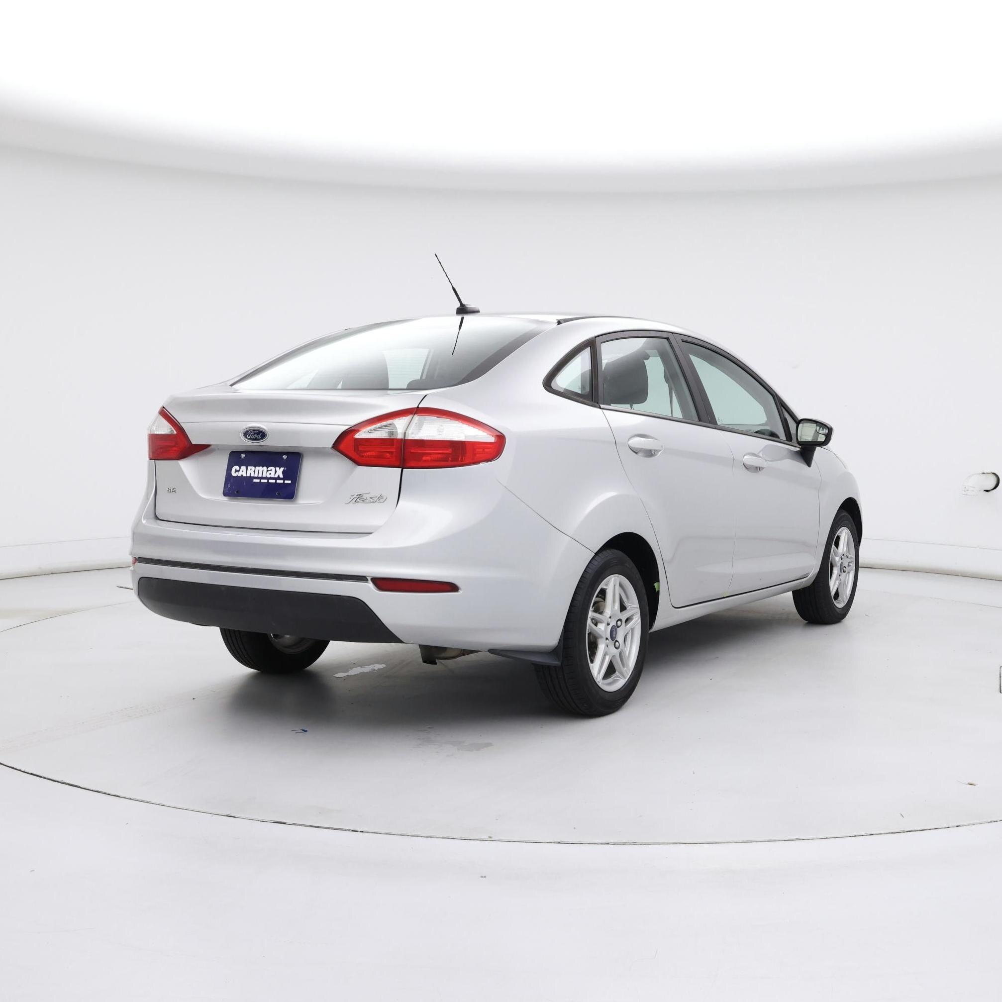 Thumbnail: 2017 Ford Fiesta - 8