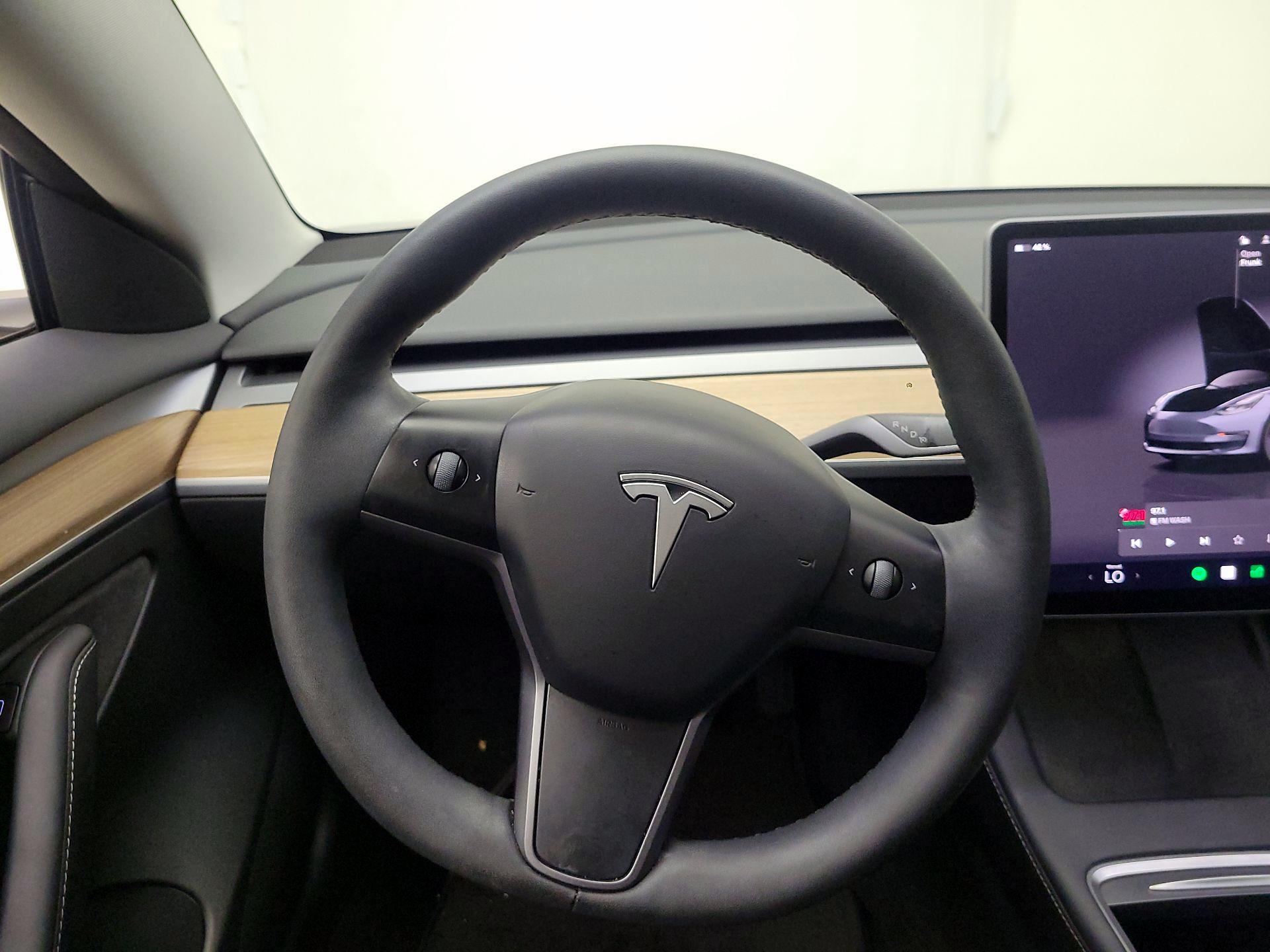 Thumbnail: 2023 Tesla Model 3 - 10