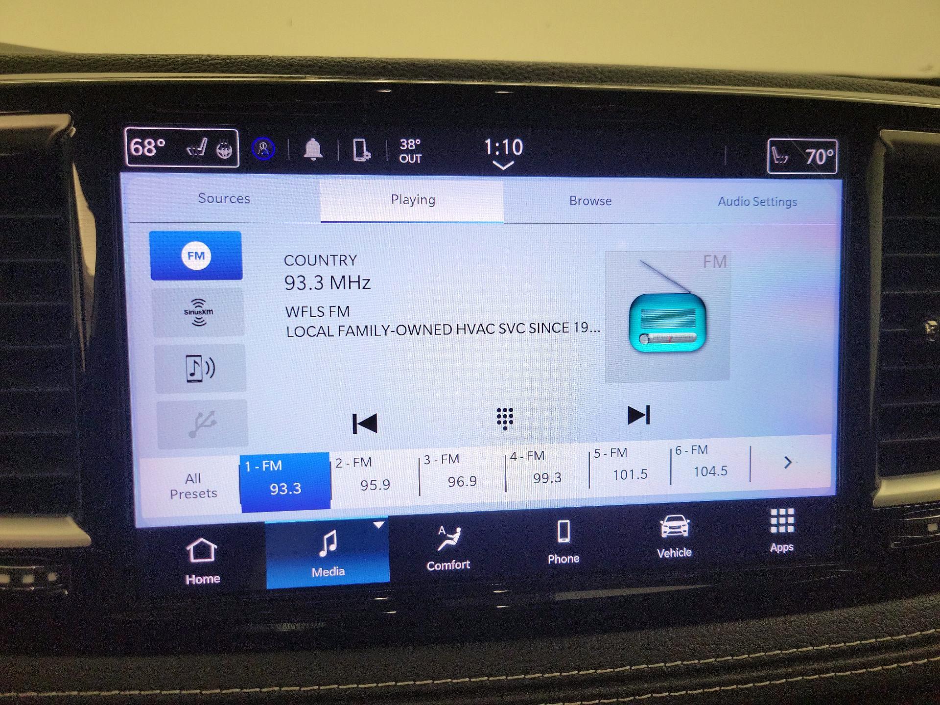 Thumbnail: 2022 Chrysler Pacifica - 15