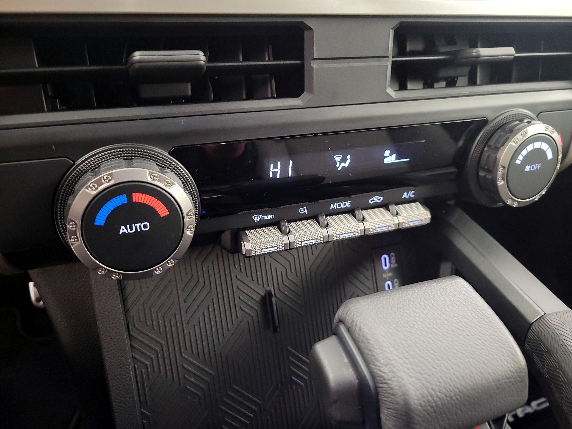 Thumbnail: 2024 Toyota Tacoma - 16