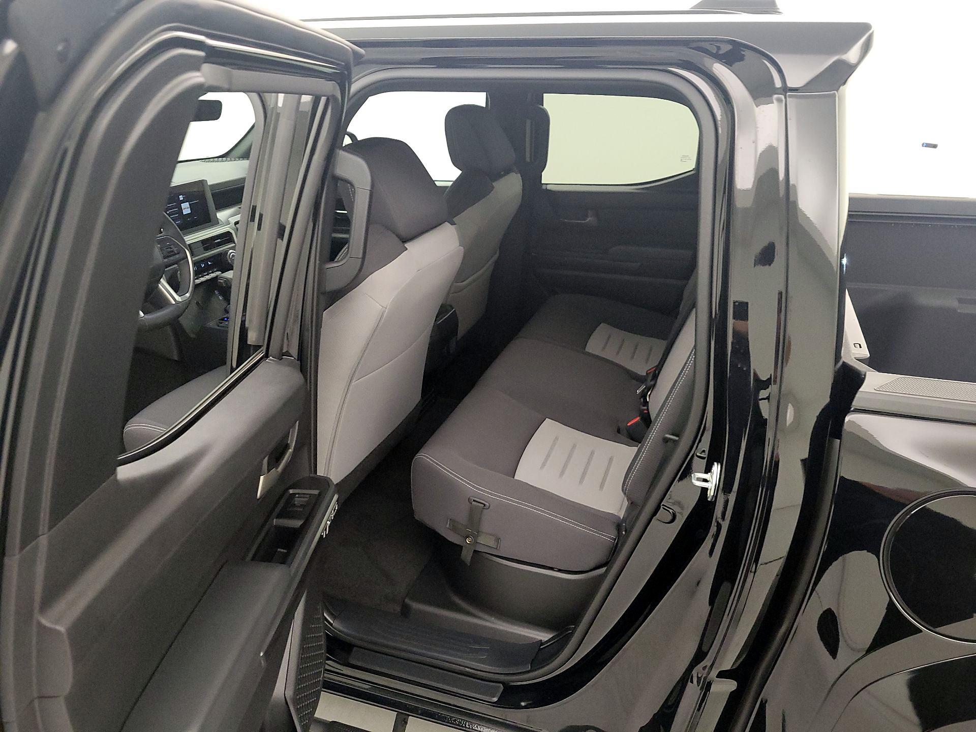 Thumbnail: 2024 Toyota Tacoma - 19