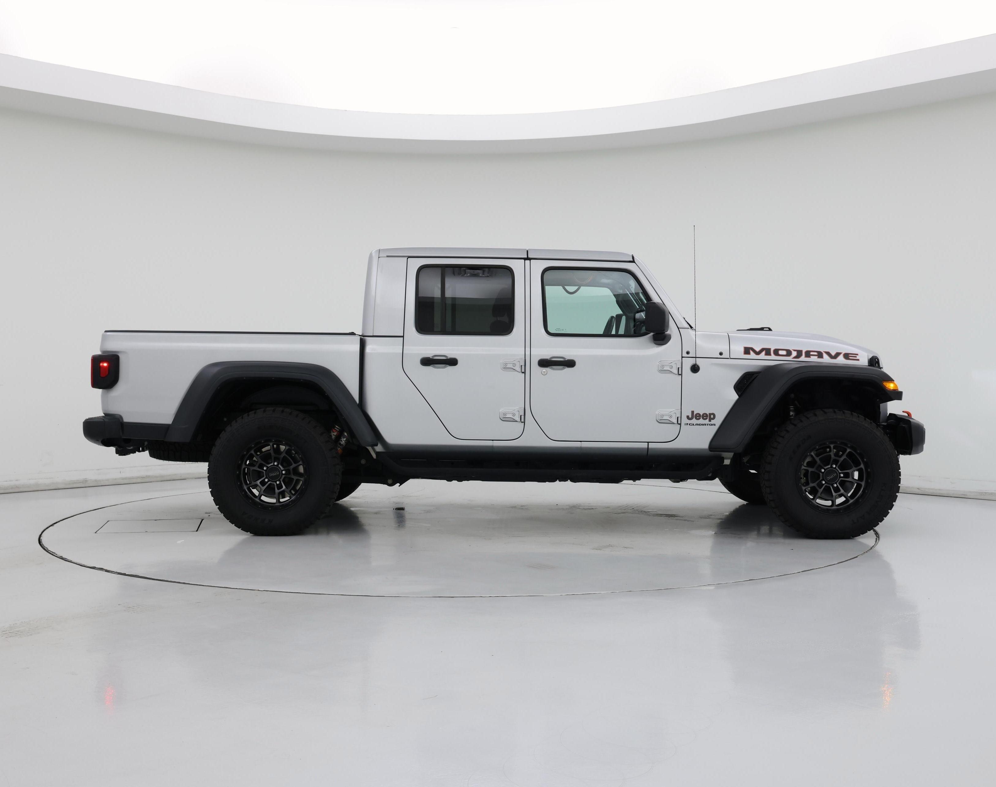 Thumbnail: 2023 Jeep Gladiator - 7