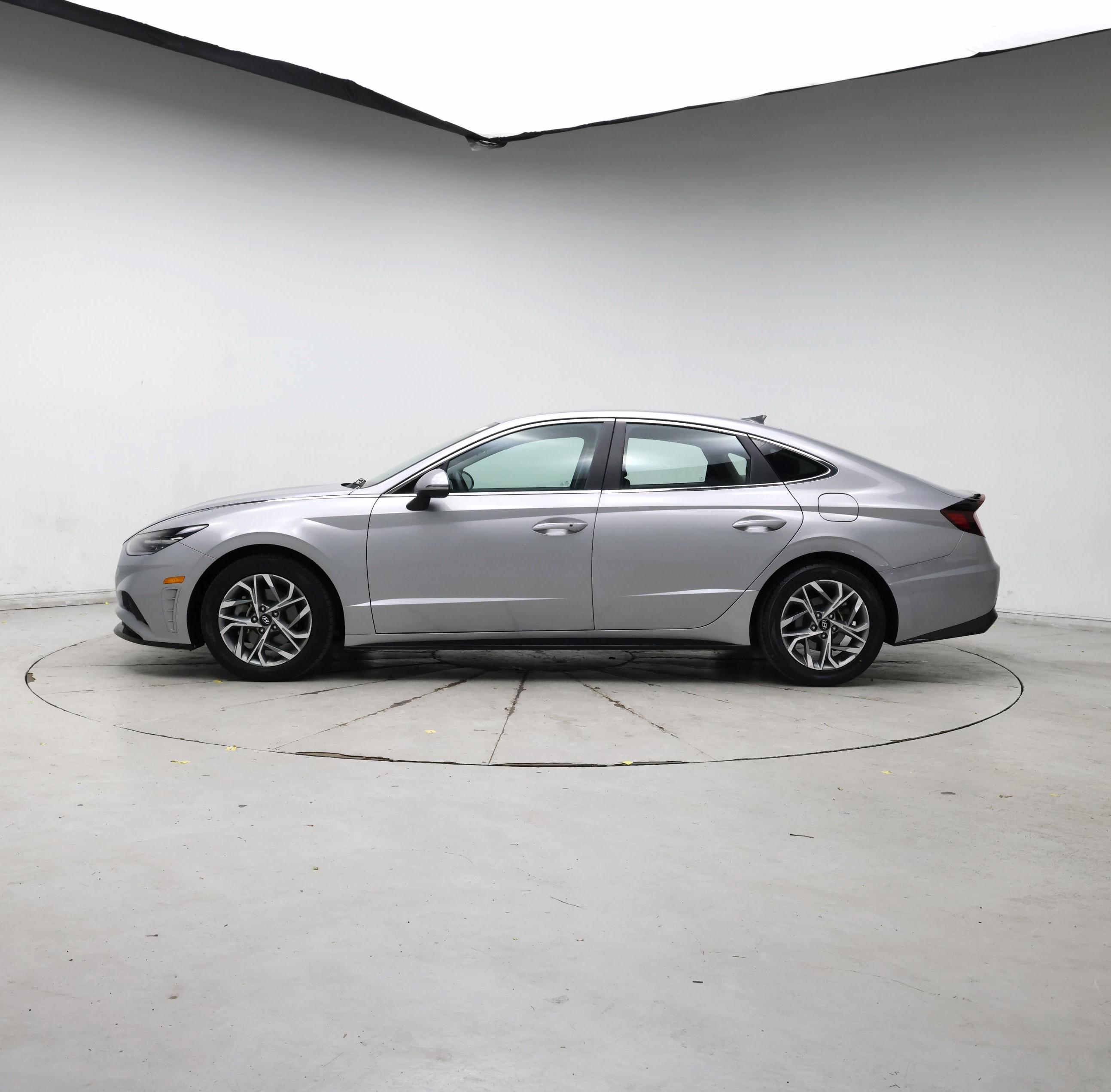 Thumbnail: 2023 Hyundai Sonata - 3