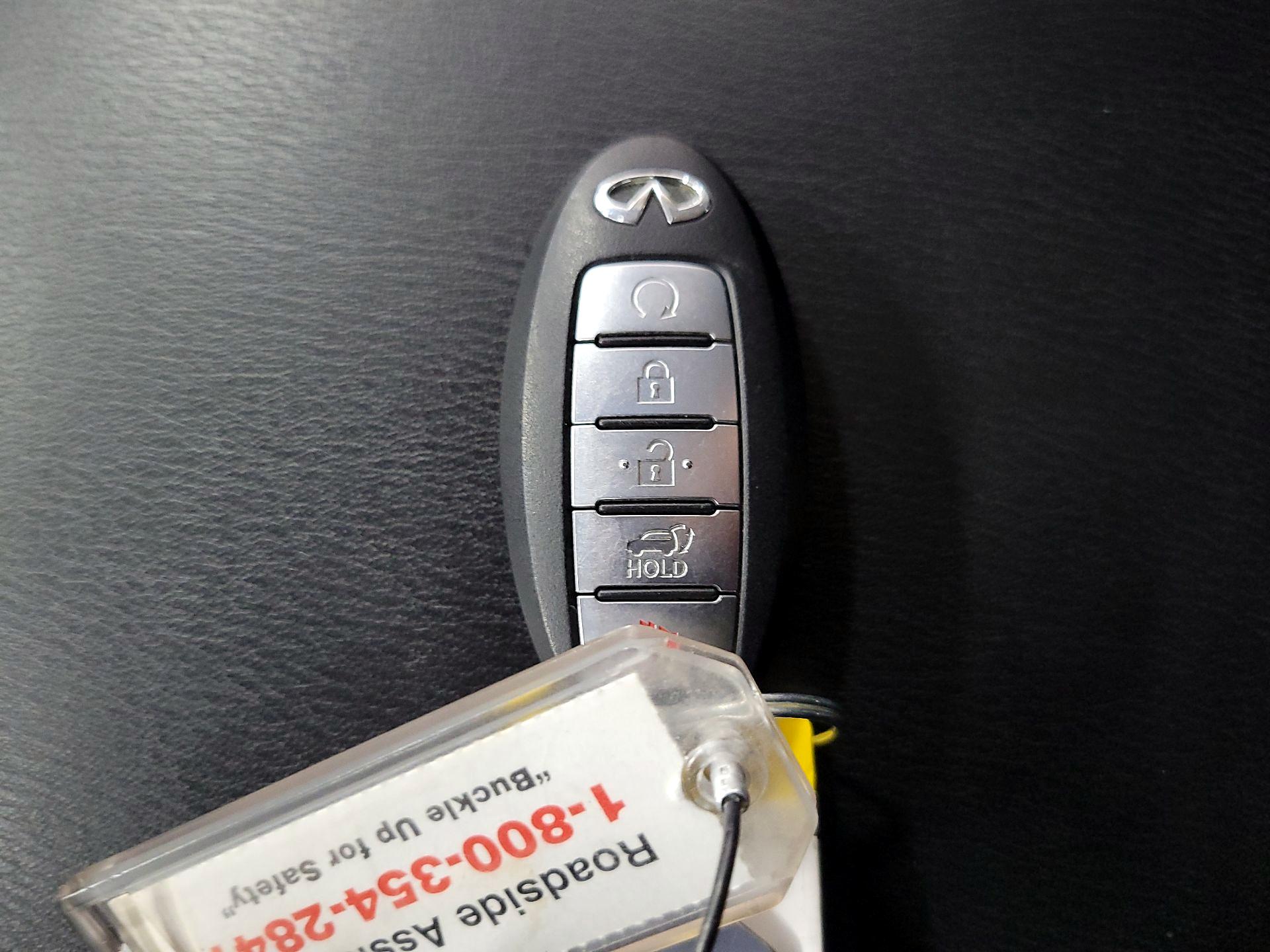 Thumbnail: 2024 INFINITI QX80 - 20