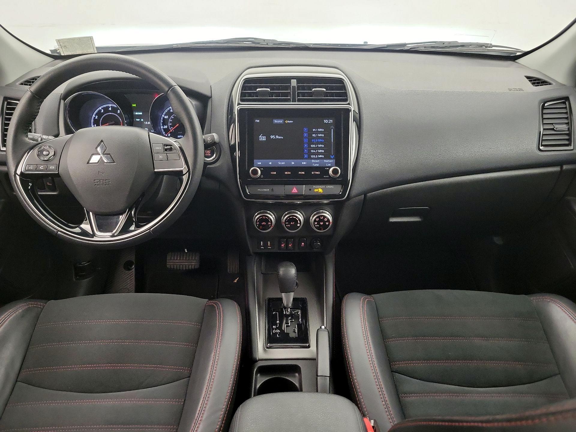 Thumbnail: 2023 Mitsubishi Outlander Sport - 9