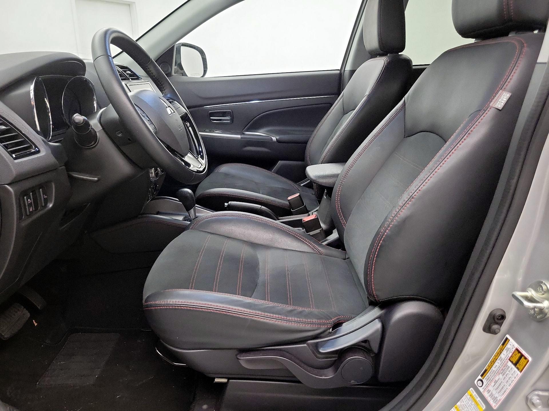 Thumbnail: 2023 Mitsubishi Outlander Sport - 11