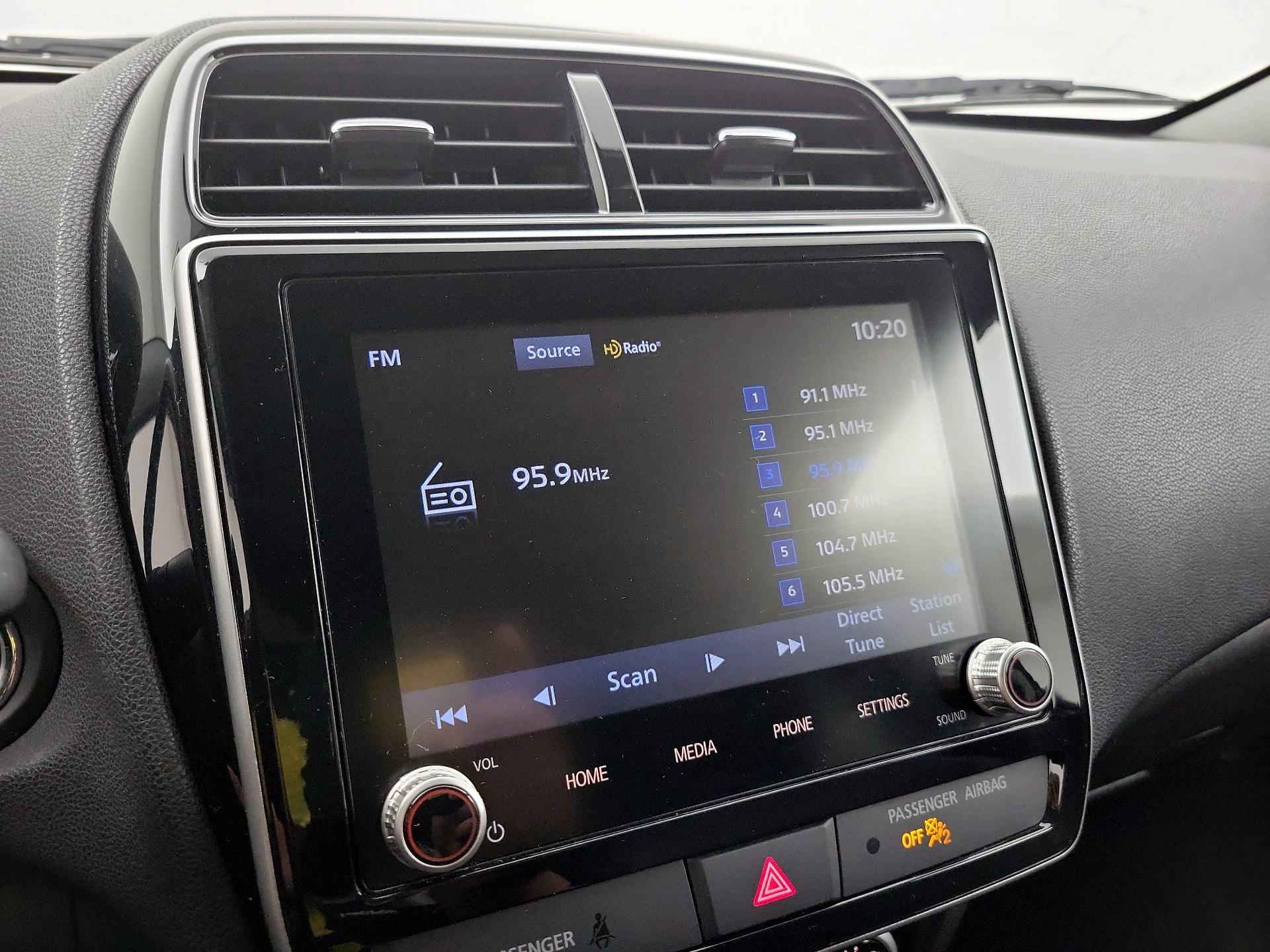 Thumbnail: 2023 Mitsubishi Outlander Sport - 15