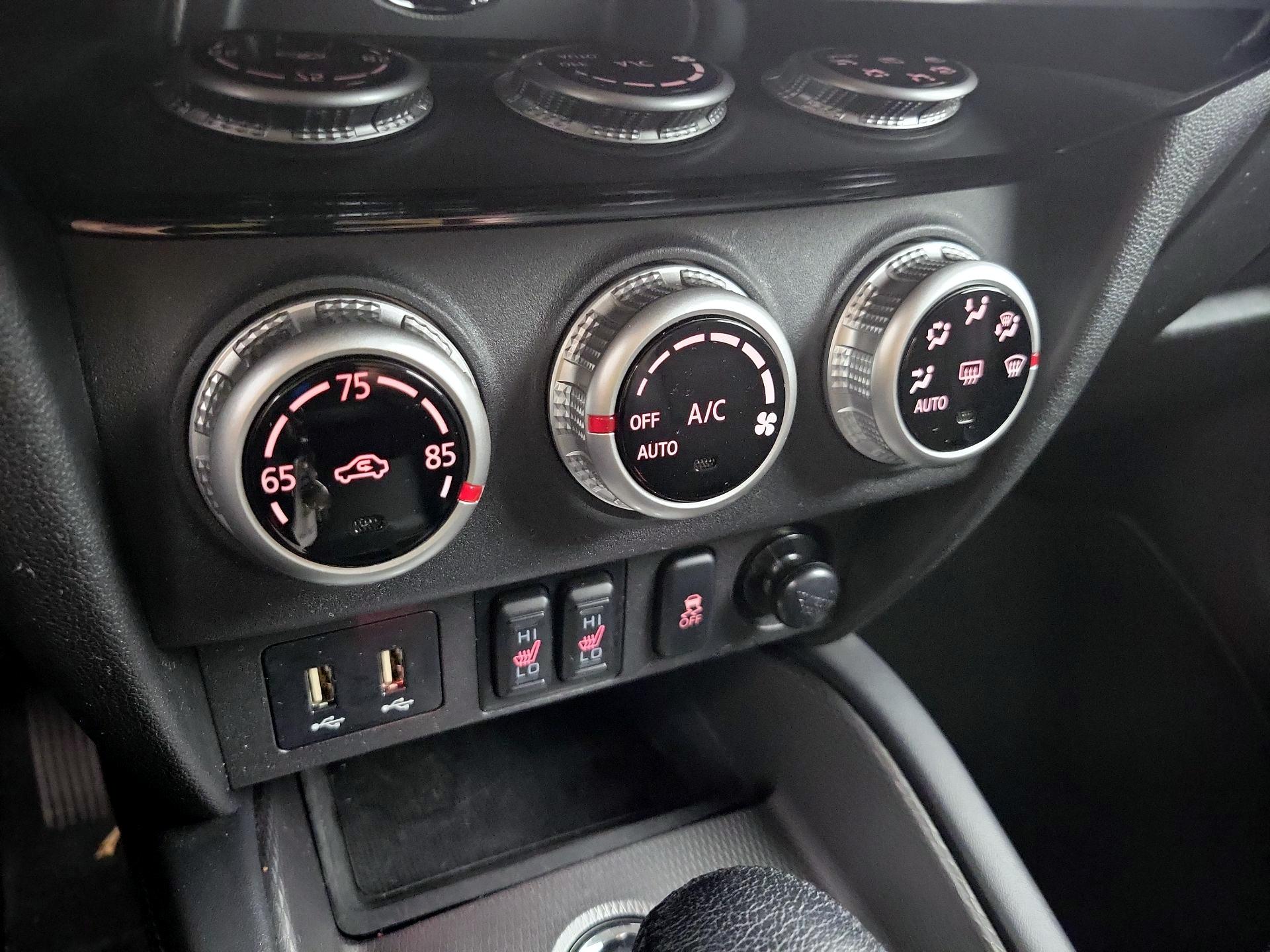 Thumbnail: 2023 Mitsubishi Outlander Sport - 16