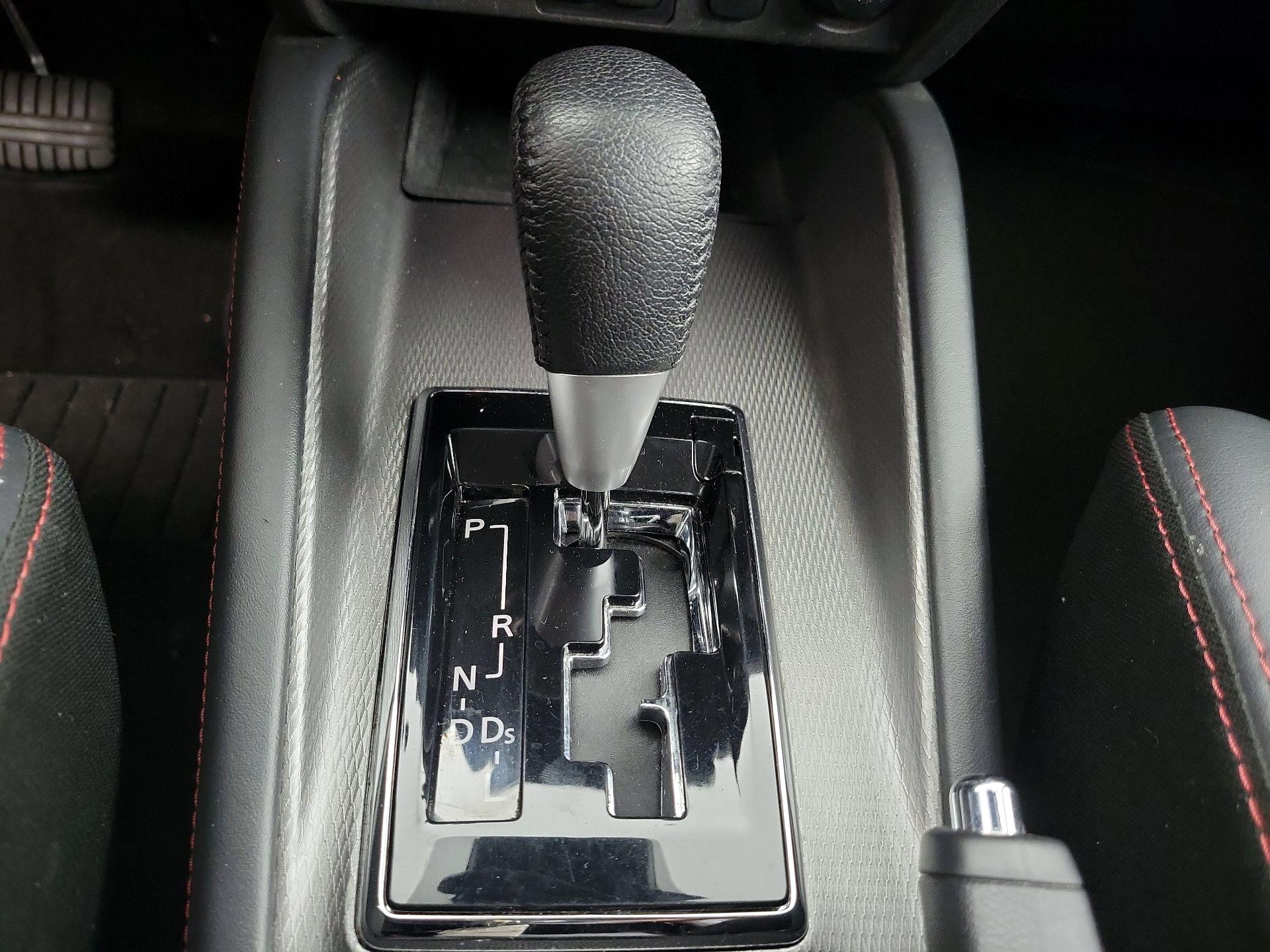 Thumbnail: 2023 Mitsubishi Outlander Sport - 17