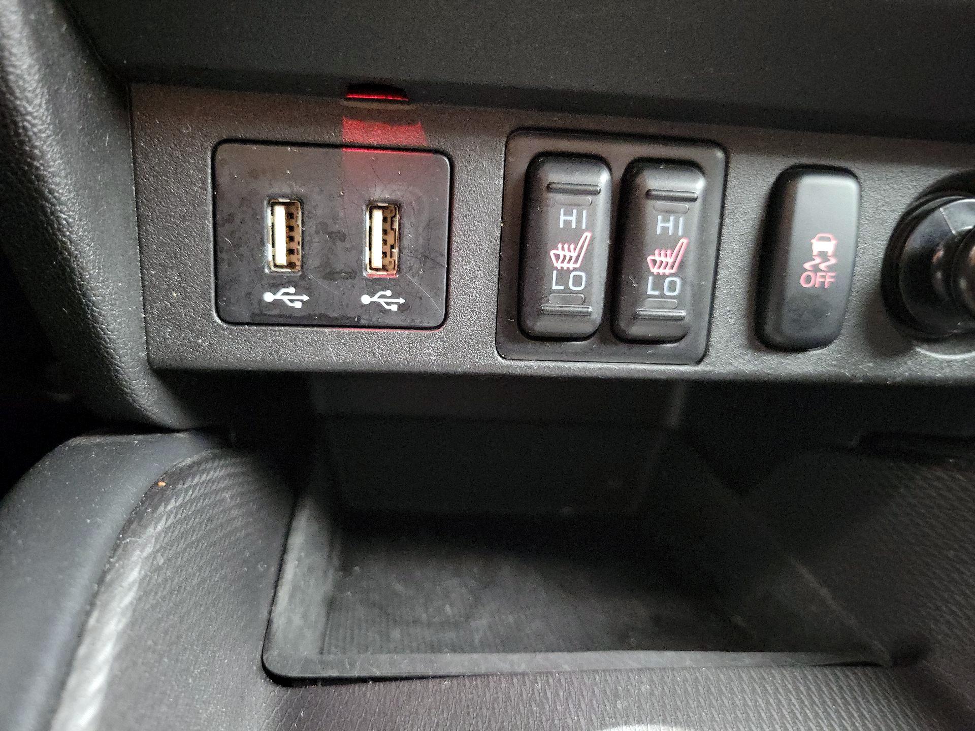 Thumbnail: 2023 Mitsubishi Outlander Sport - 18