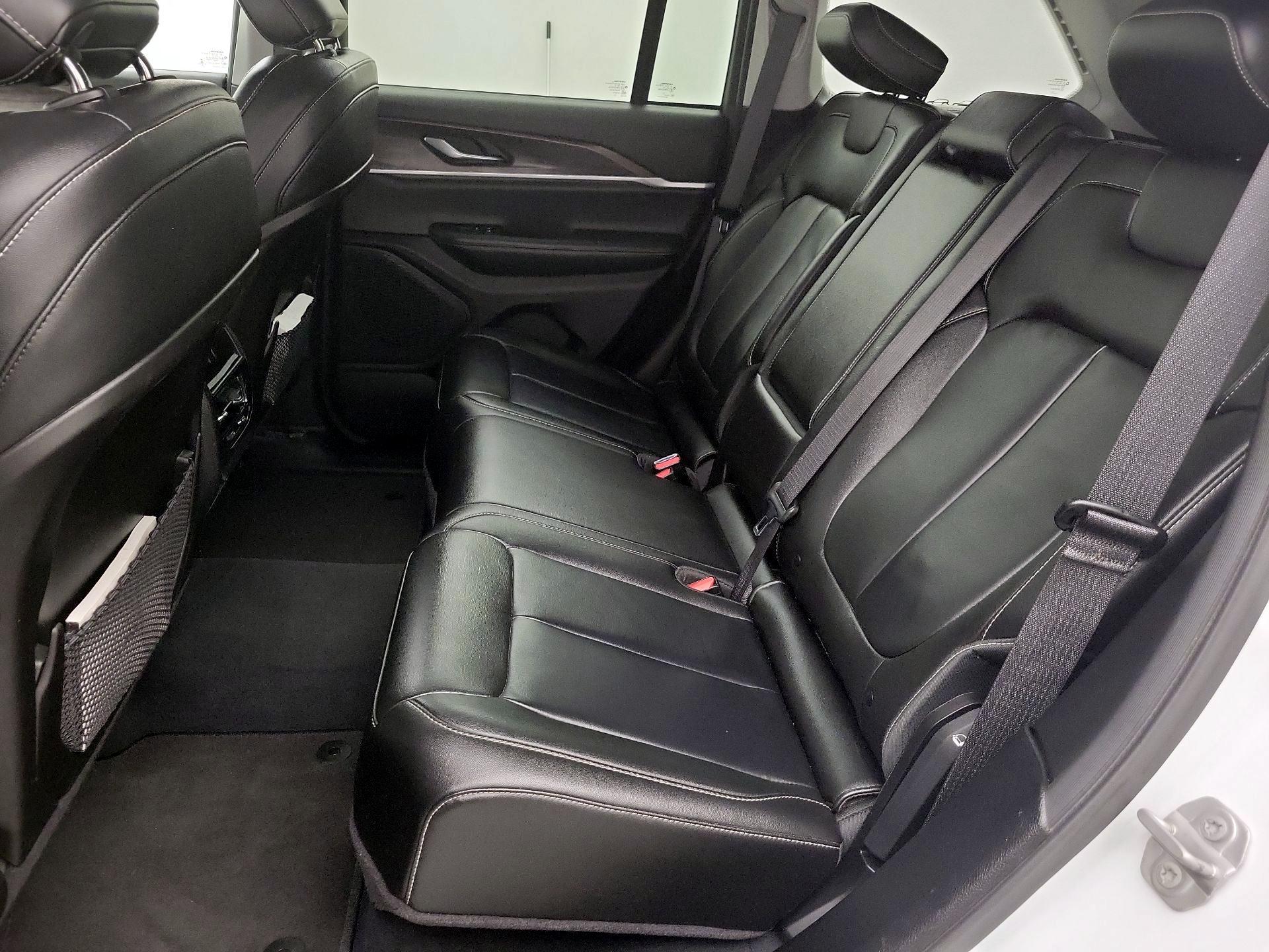 Thumbnail: 2023 Jeep Grand Cherokee - 20