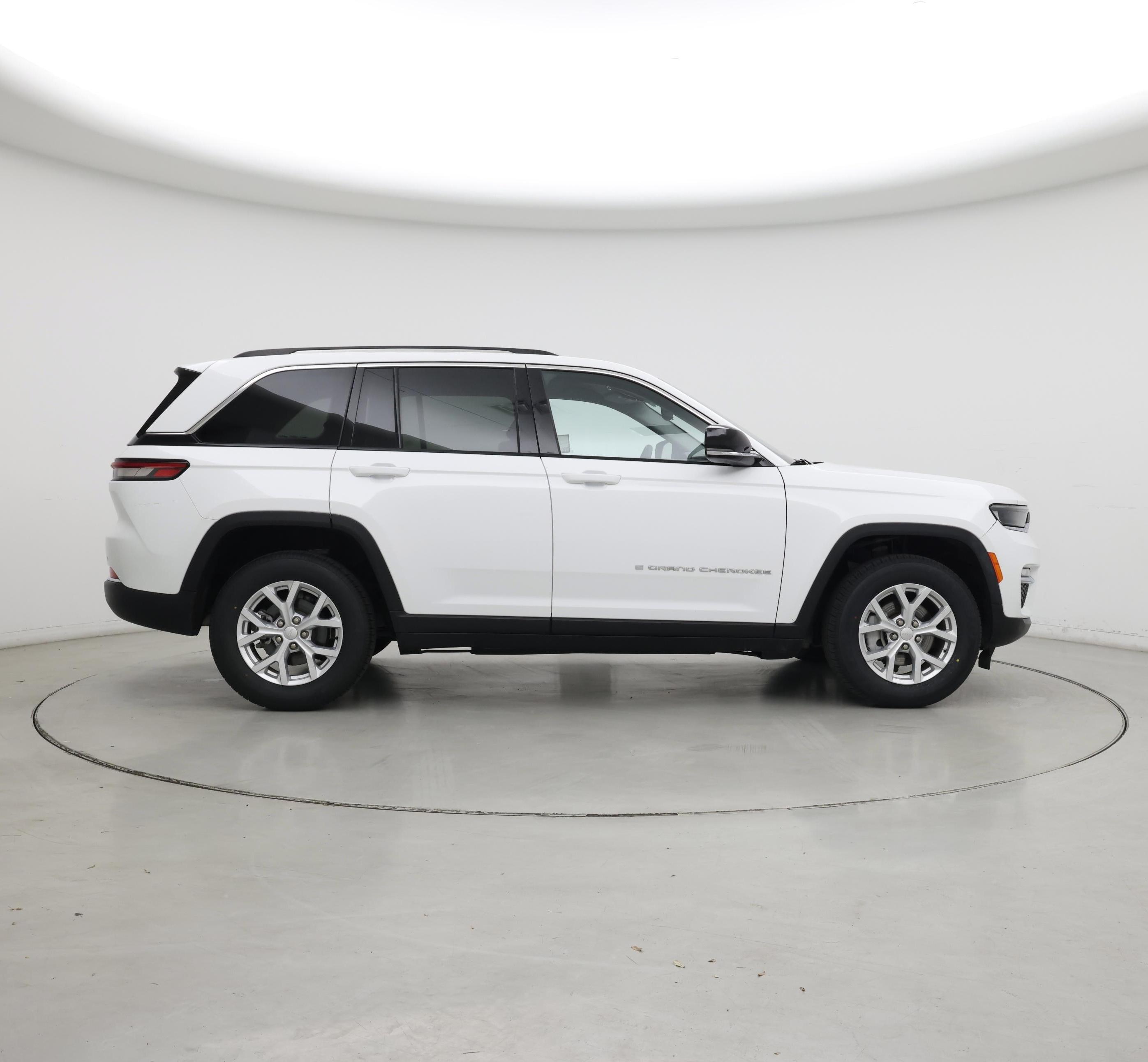 Thumbnail: 2023 Jeep Grand Cherokee - 7