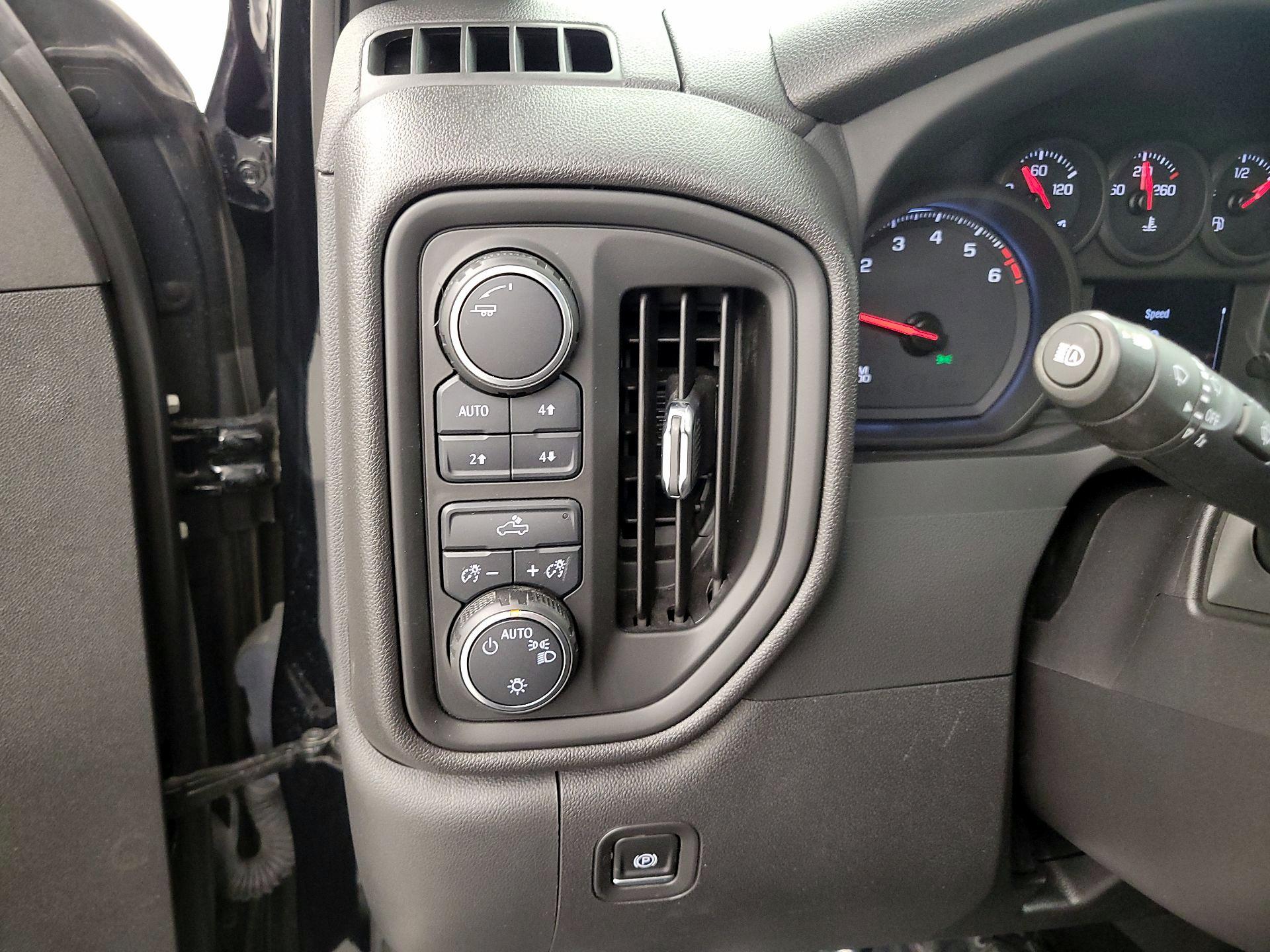 Thumbnail: 2022 Chevrolet Silverado 1500 - 13