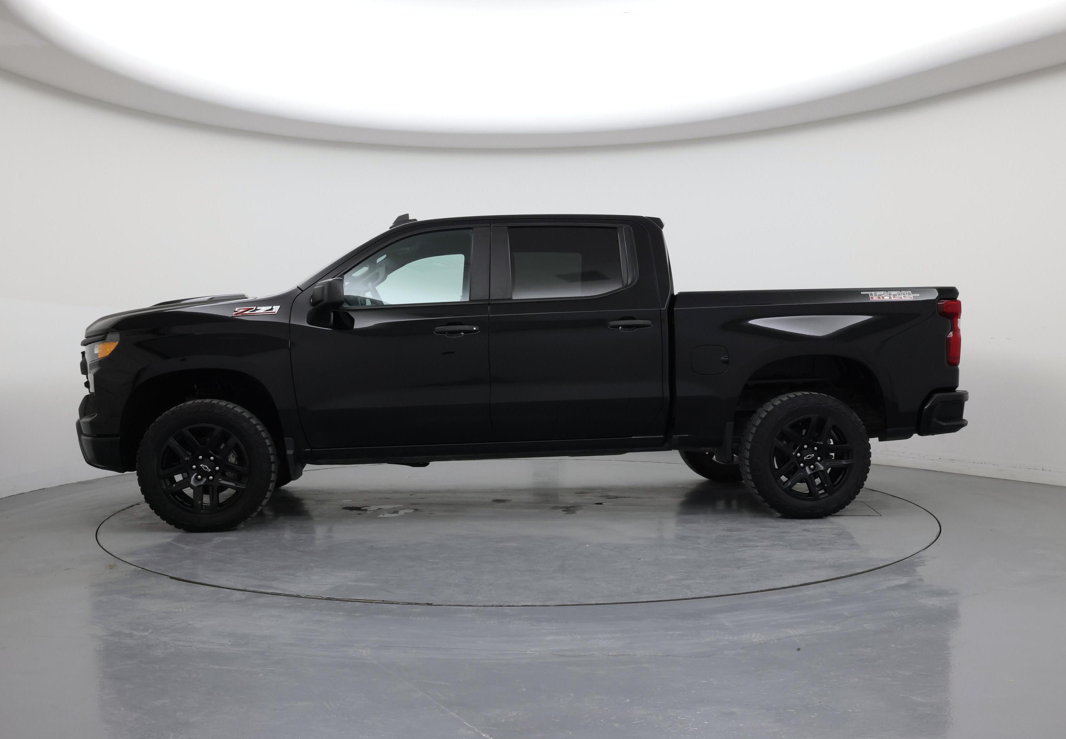 Thumbnail: 2022 Chevrolet Silverado 1500 - 3