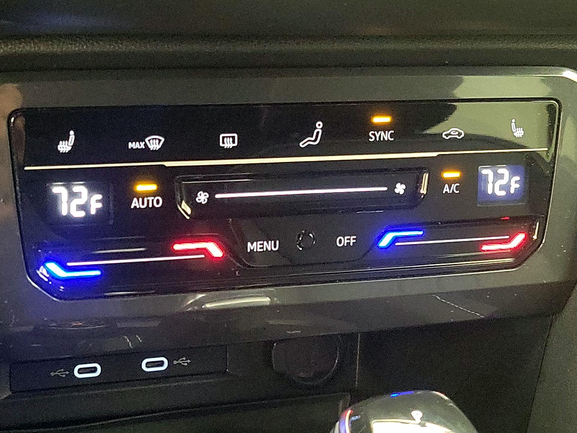 Thumbnail: 2022 Volkswagen Tiguan - 16