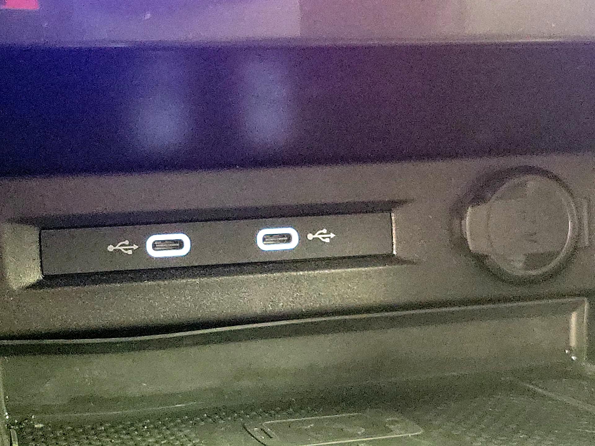 Thumbnail: 2022 Volkswagen Tiguan - 18