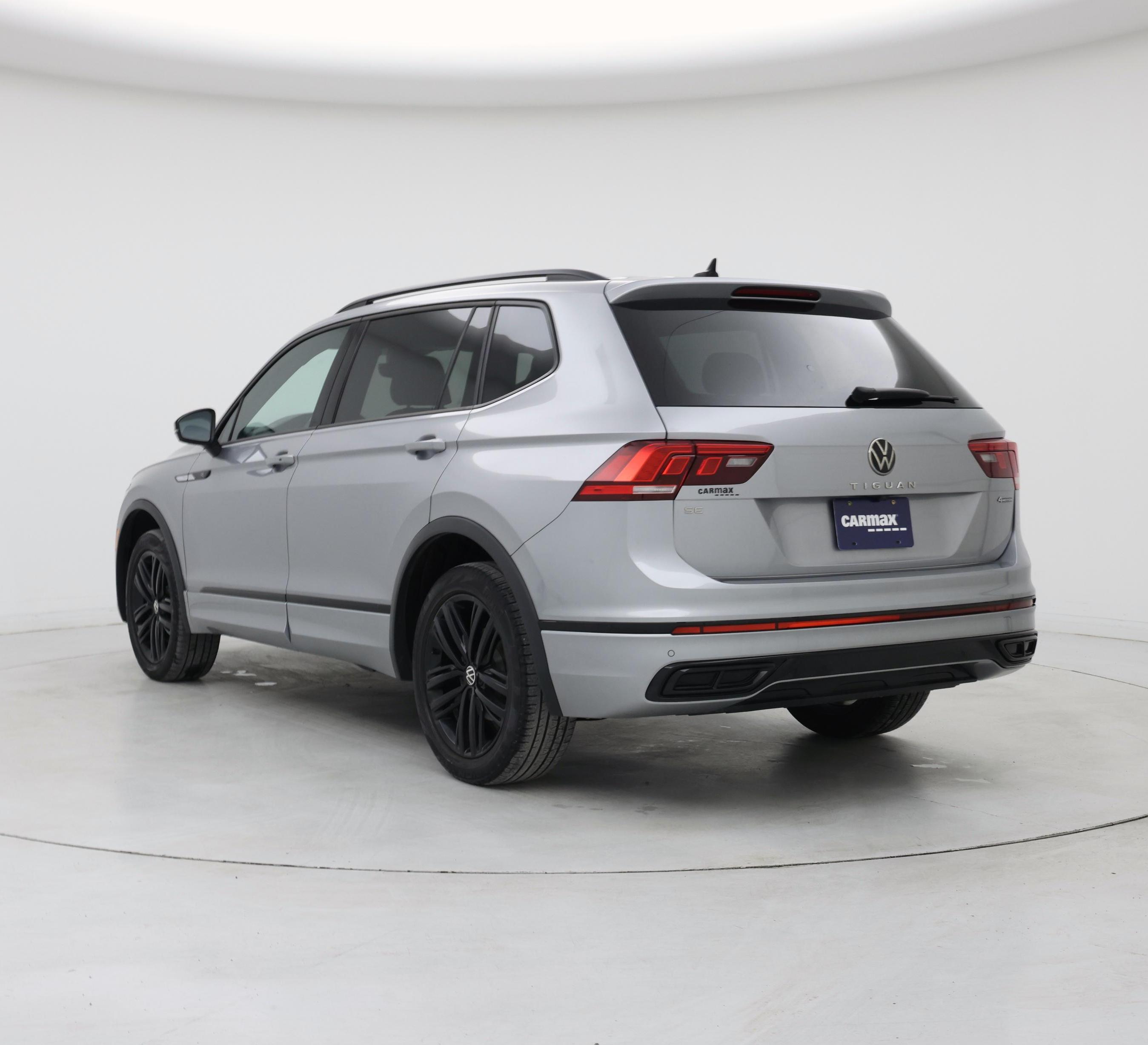 Thumbnail: 2022 Volkswagen Tiguan - 2