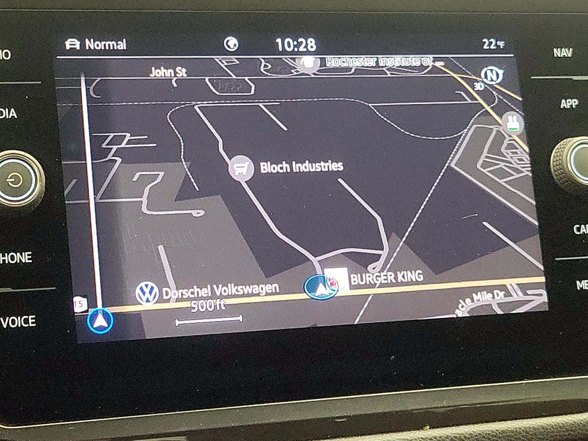 Thumbnail: 2022 Volkswagen Tiguan - 14