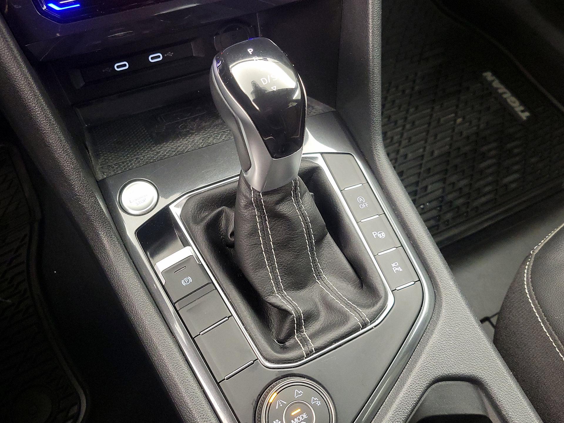 Thumbnail: 2022 Volkswagen Tiguan - 18