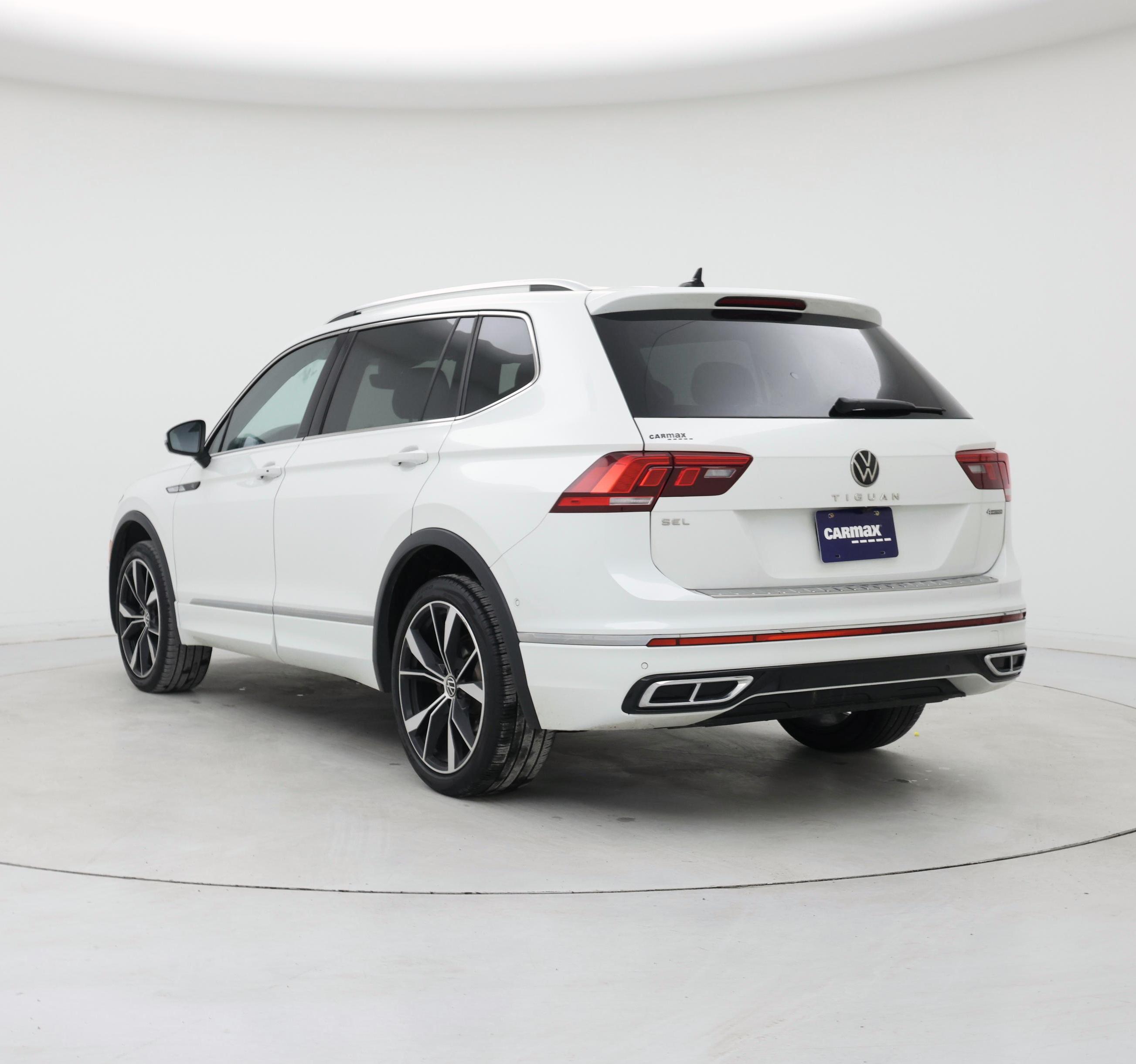 Thumbnail: 2022 Volkswagen Tiguan - 2