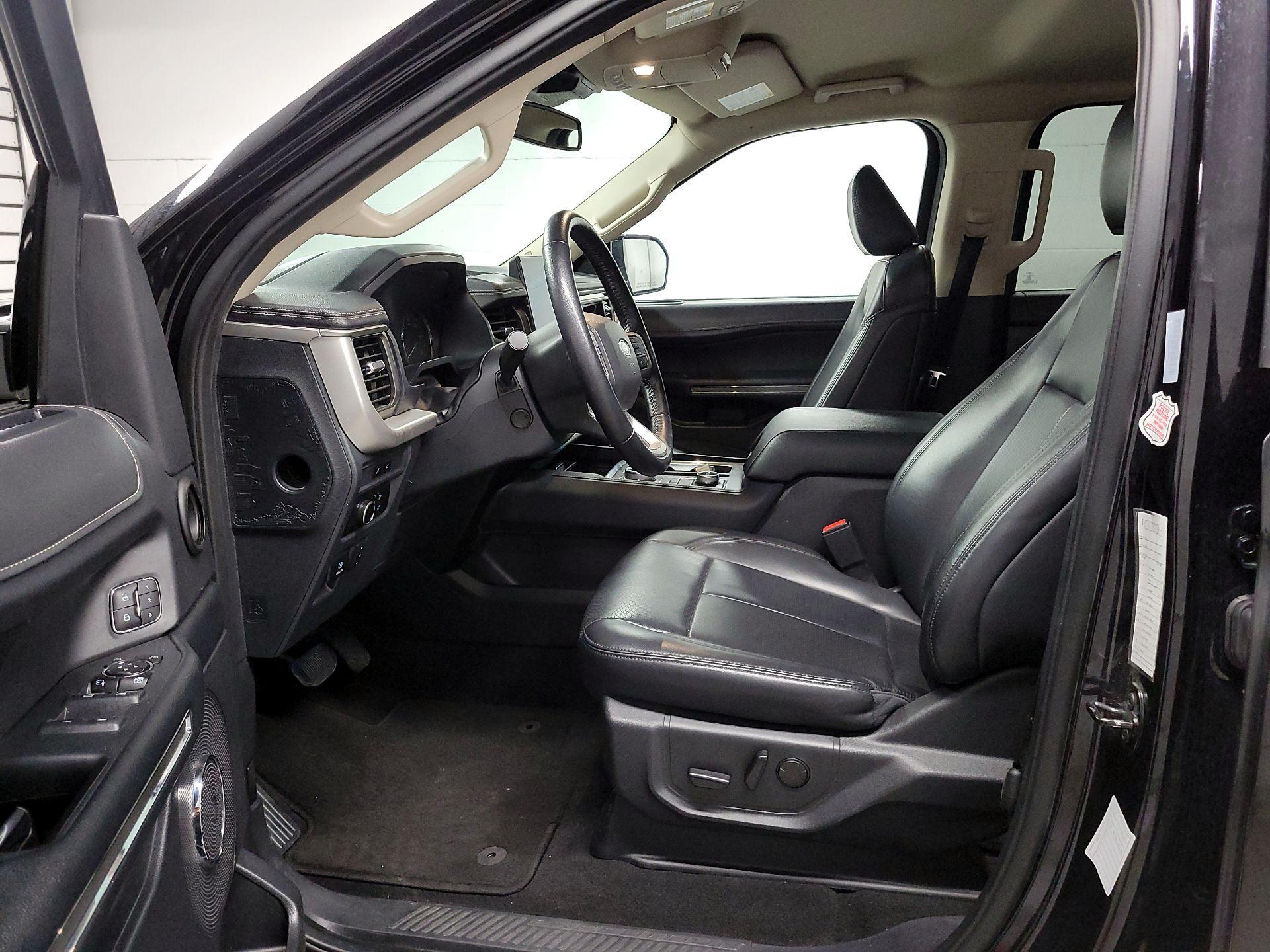 Thumbnail: 2024 Ford Expedition - 9