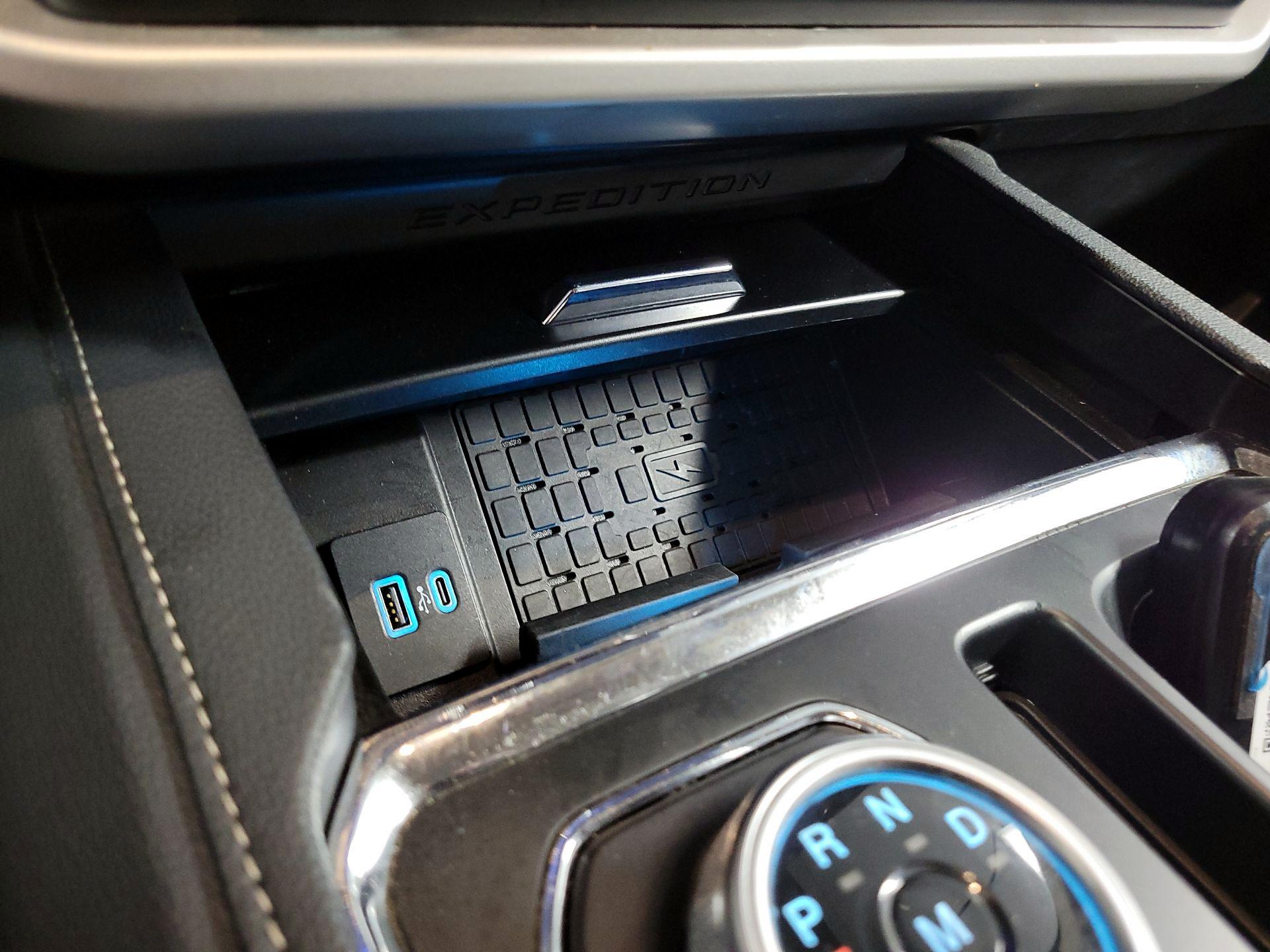 Thumbnail: 2024 Ford Expedition - 16