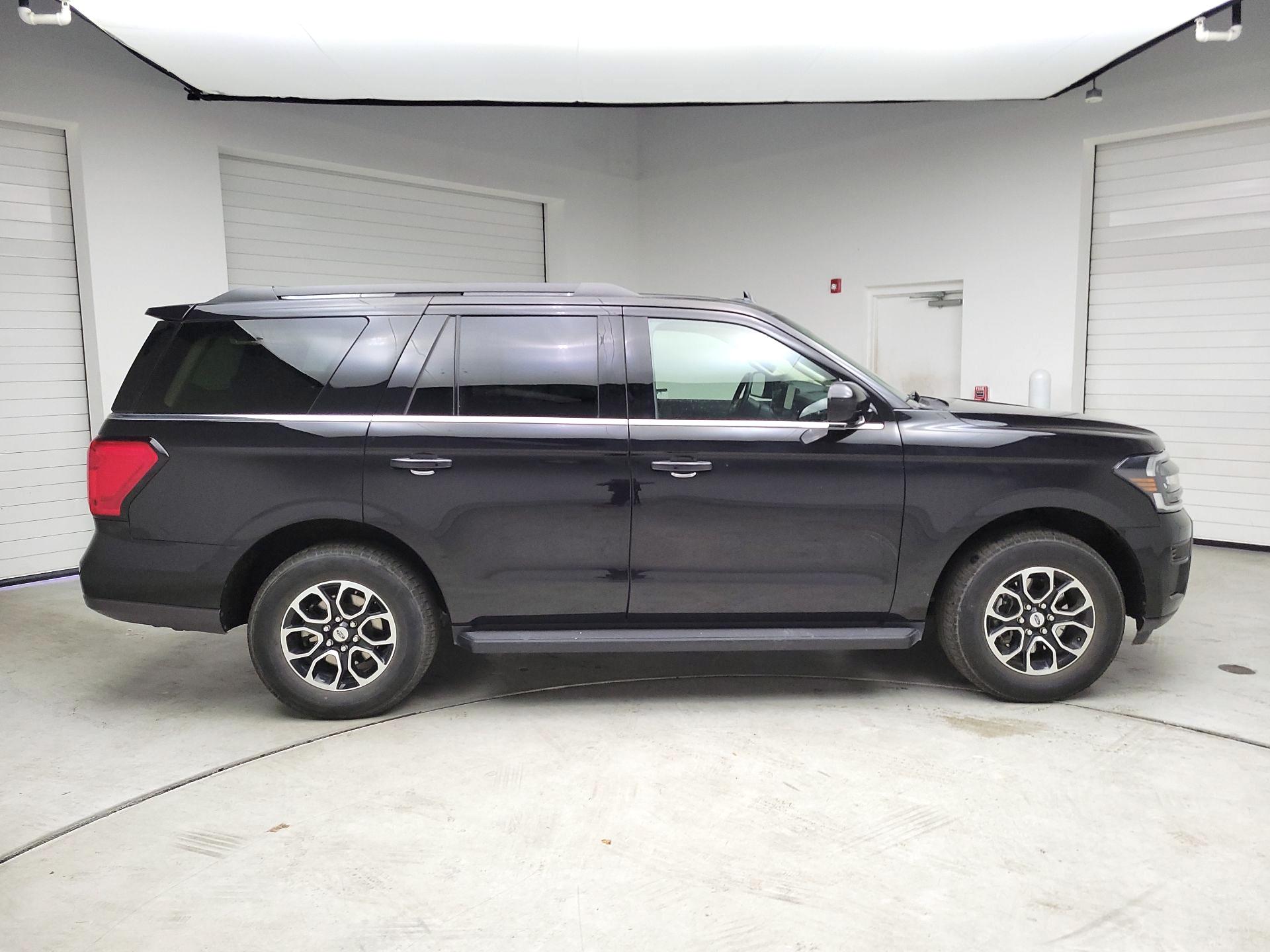 Thumbnail: 2024 Ford Expedition - 4