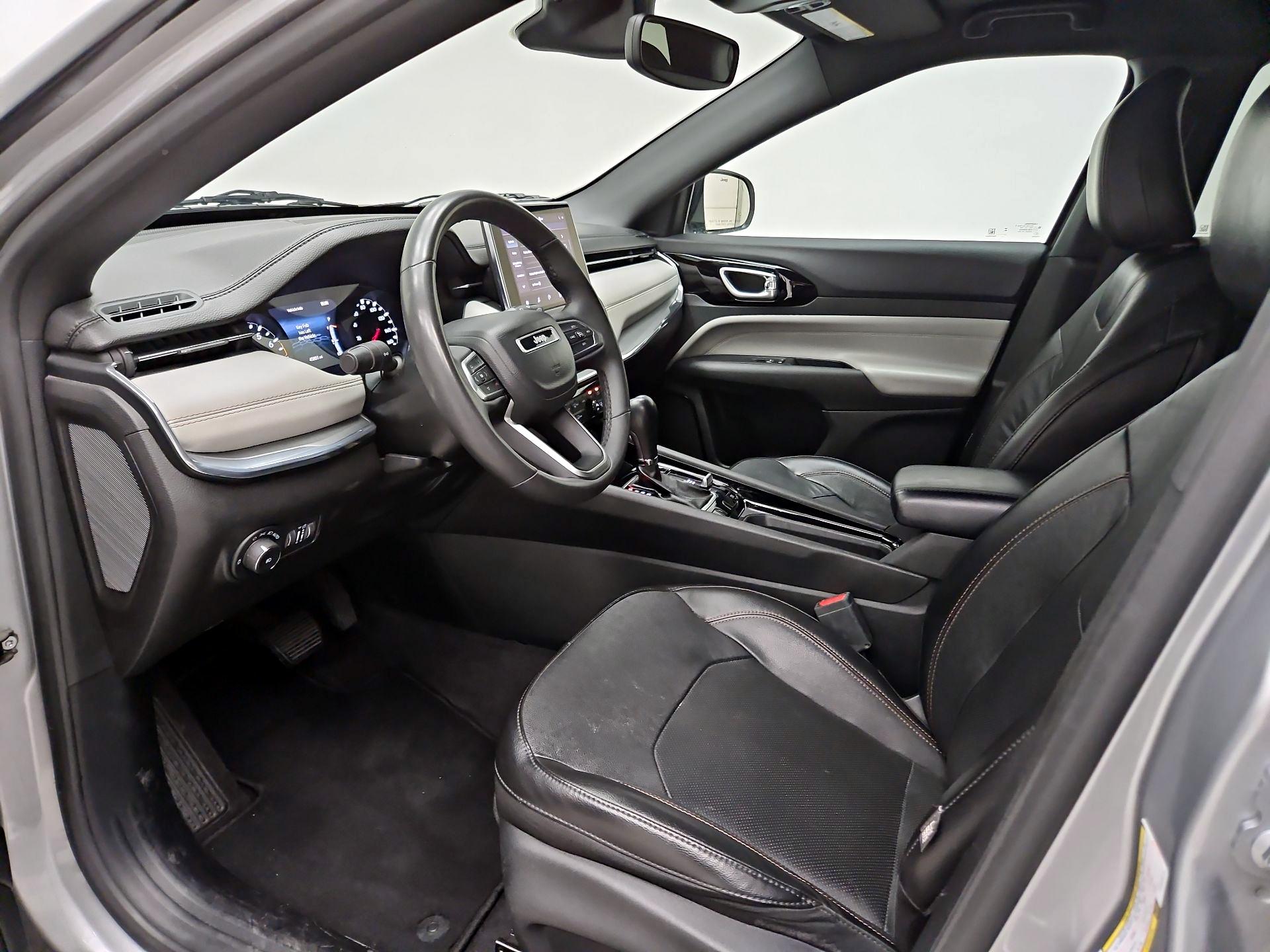 Thumbnail: 2023 Jeep Compass - 9