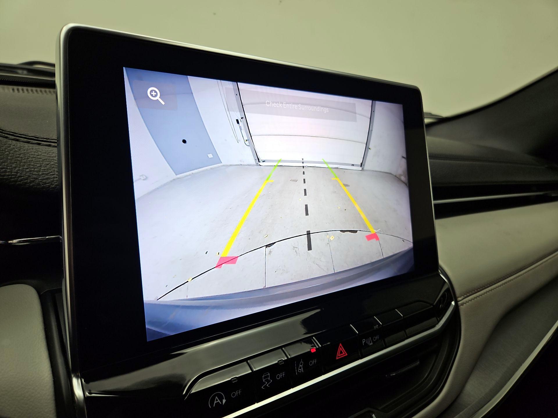 Thumbnail: 2023 Jeep Compass - 12