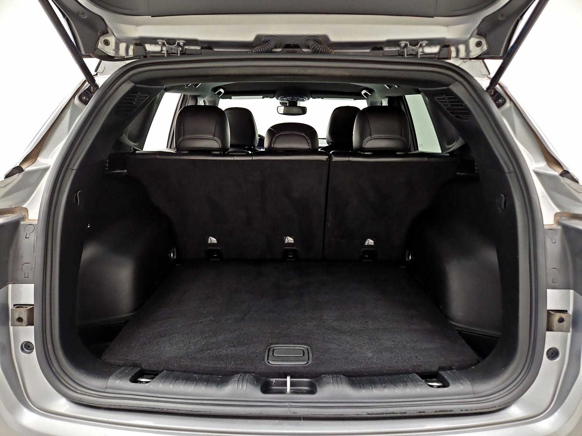 Thumbnail: 2023 Jeep Compass - 18