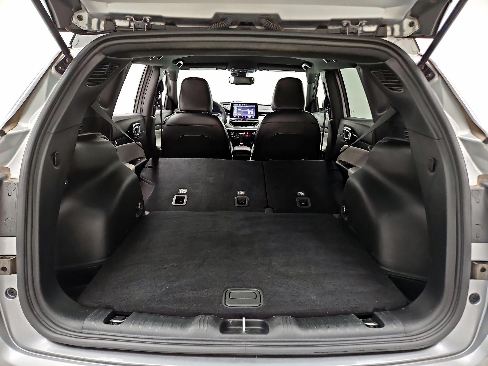 Thumbnail: 2023 Jeep Compass - 19