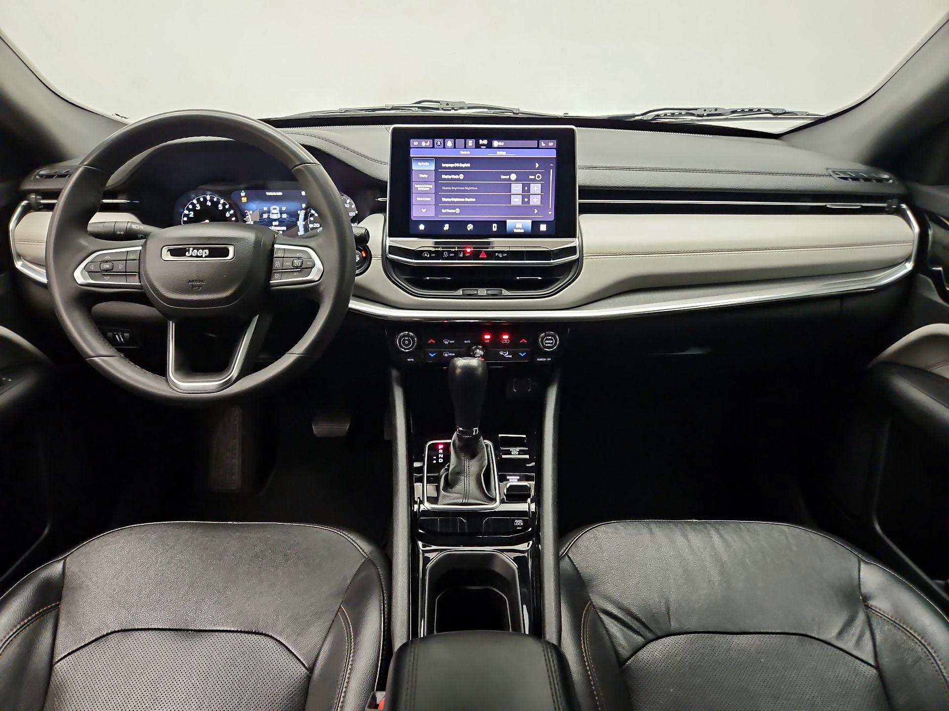 Thumbnail: 2023 Jeep Compass - 8