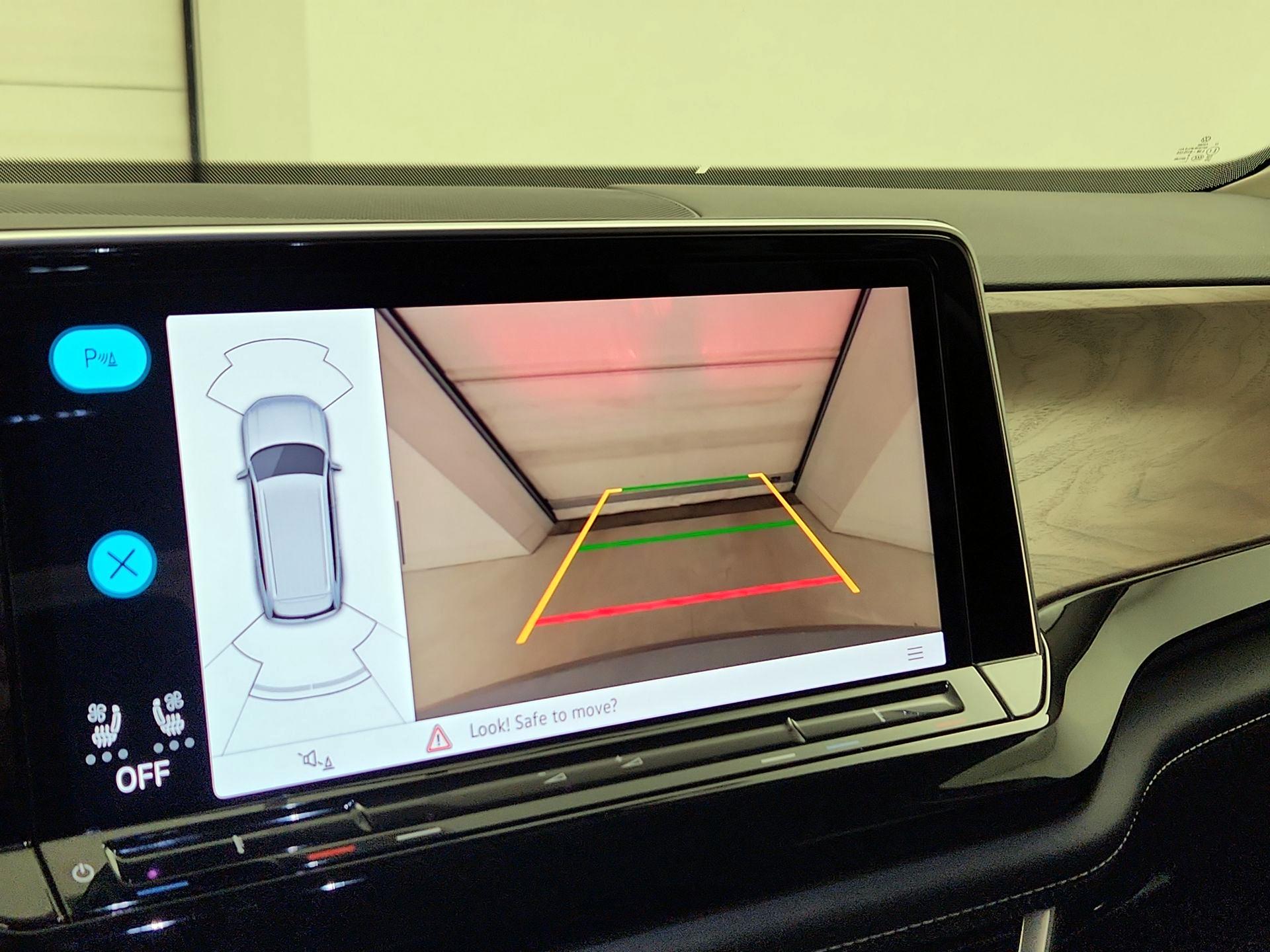 Thumbnail: 2025 Volkswagen Atlas - 12