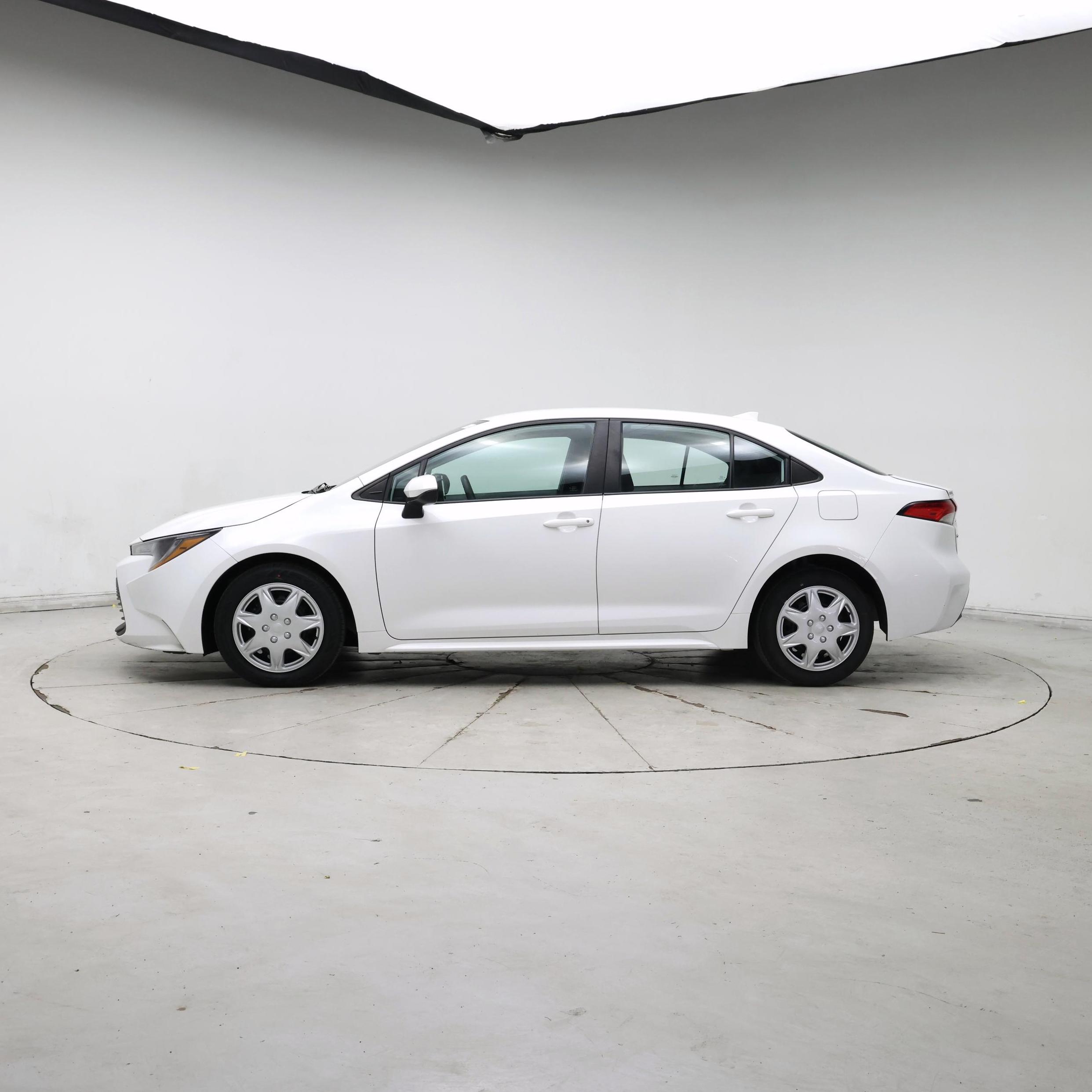 Thumbnail: 2023 Toyota Corolla - 3