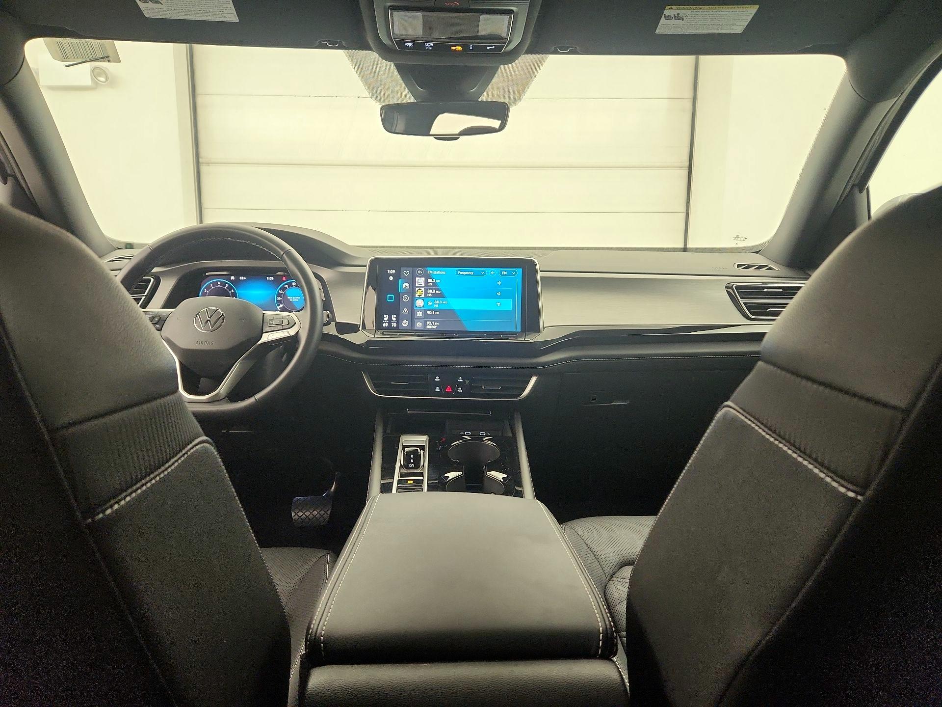 Thumbnail: 2025 Volkswagen Atlas - 9