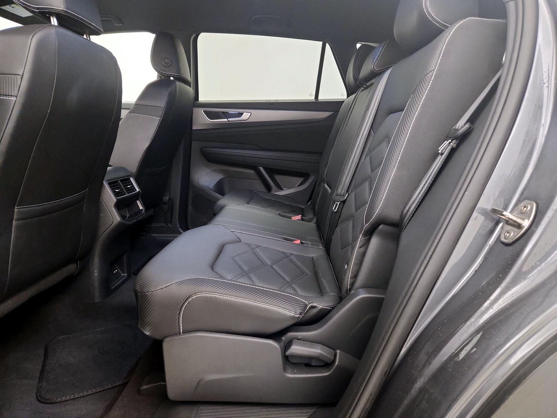 Thumbnail: 2025 Volkswagen Atlas - 19