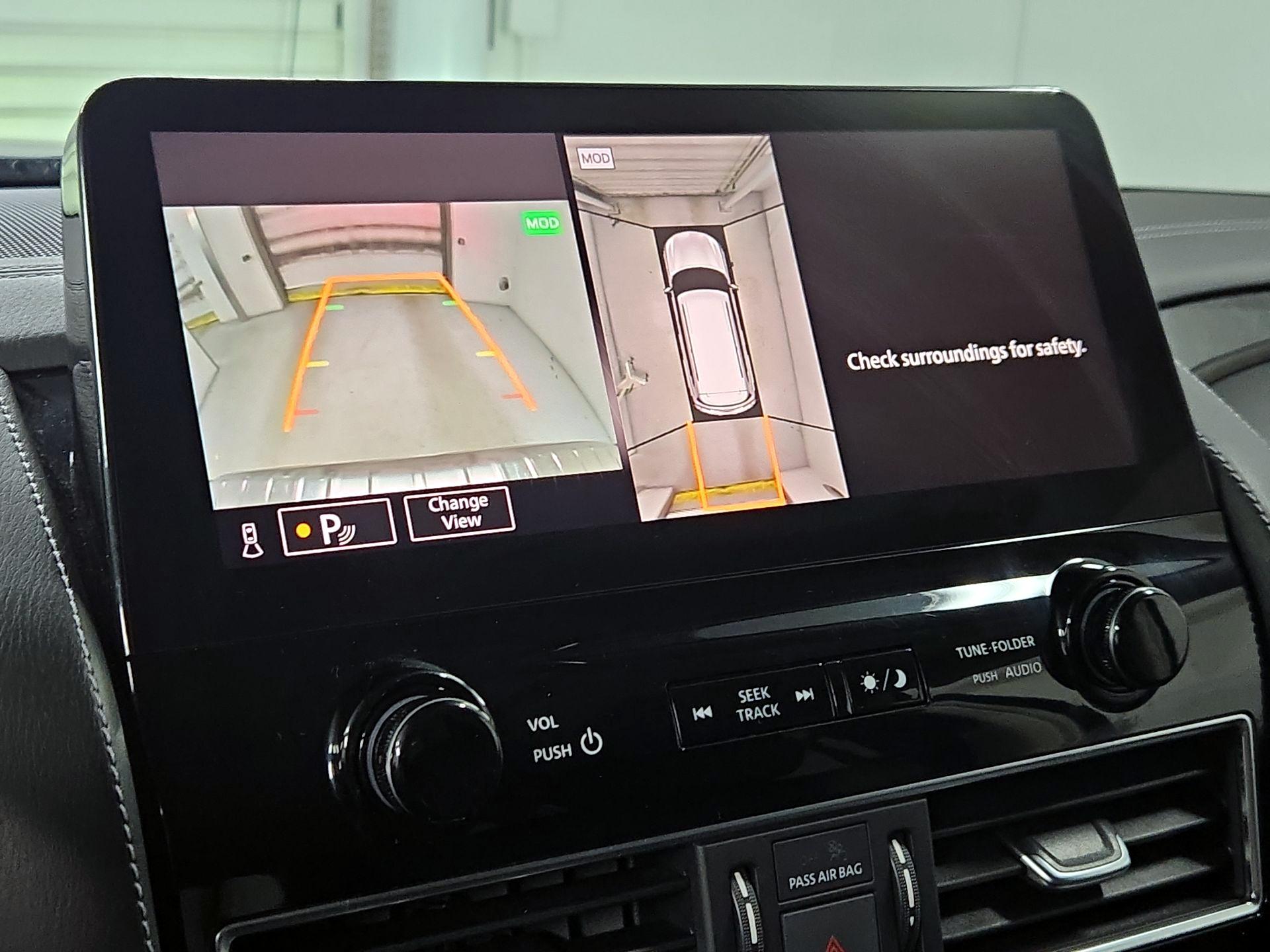 Thumbnail: 2024 INFINITI QX80 - 15