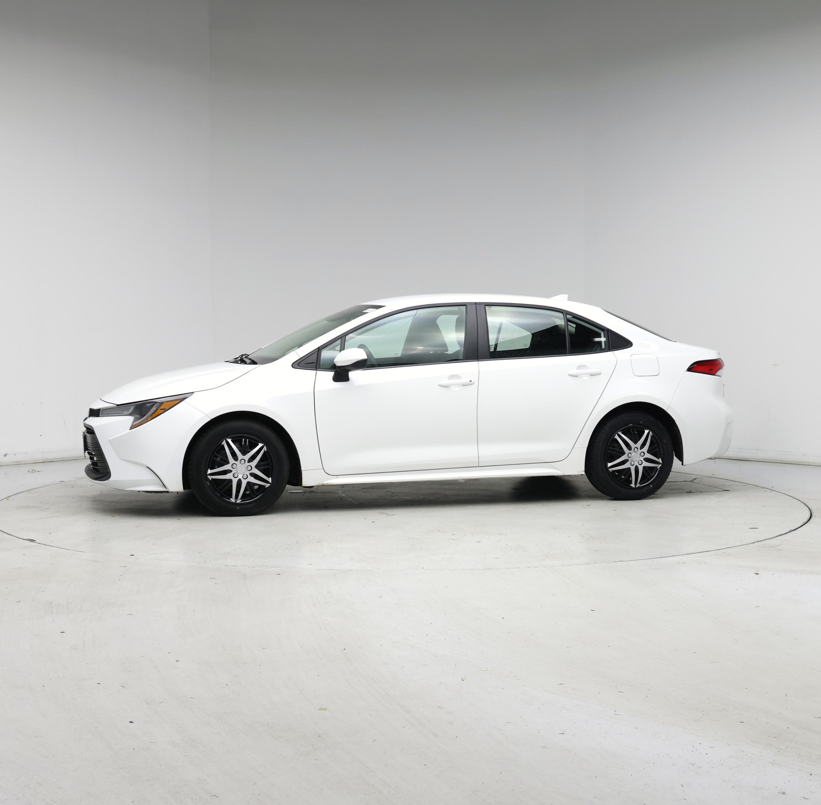 Thumbnail: 2024 Toyota Corolla - 3