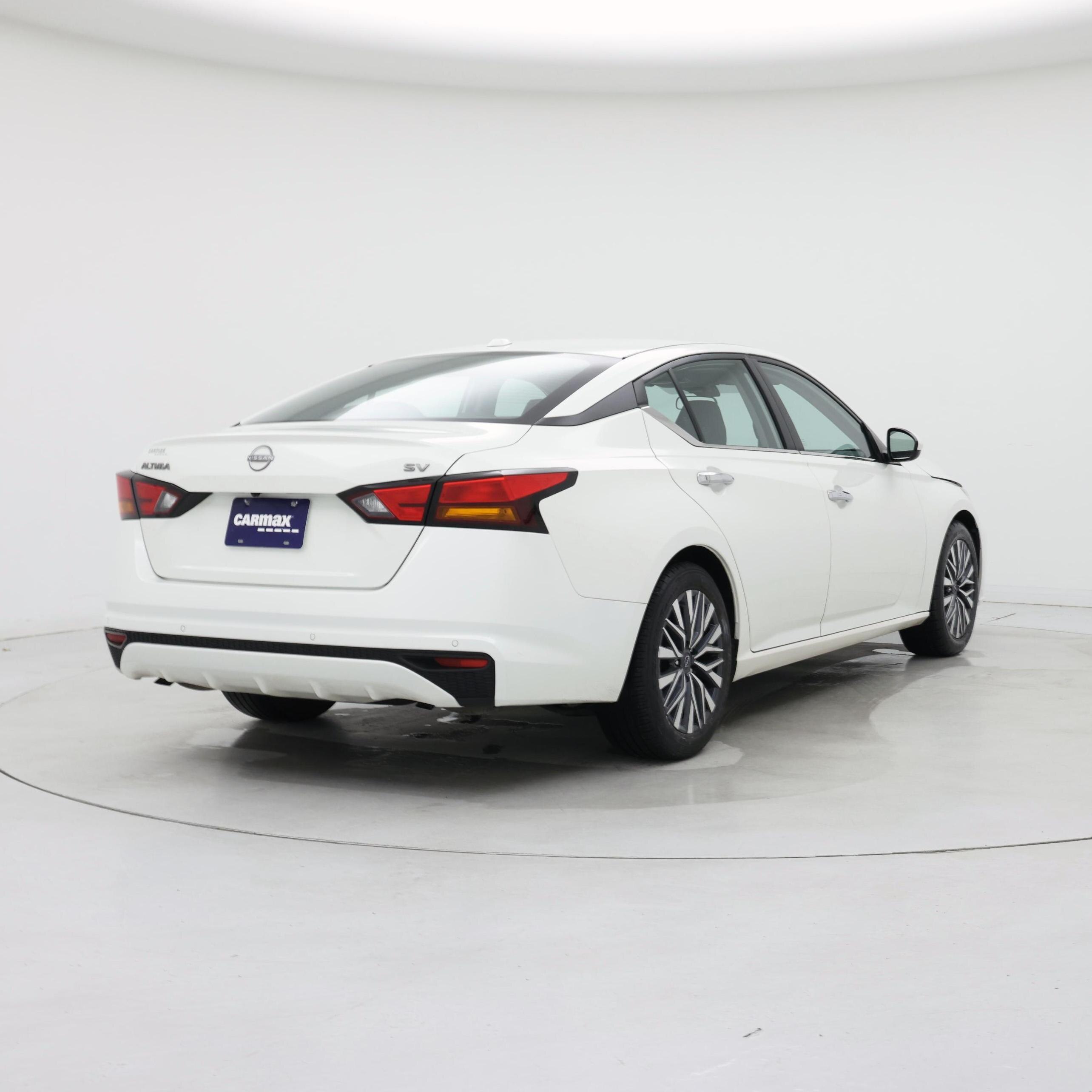 Thumbnail: 2023 Nissan Altima - 8