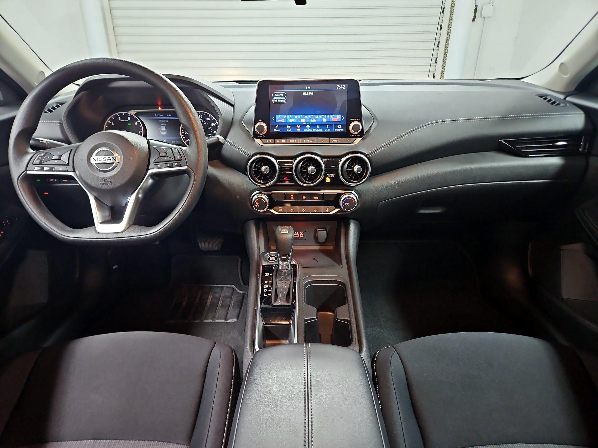 Thumbnail: 2023 Nissan Sentra - 9