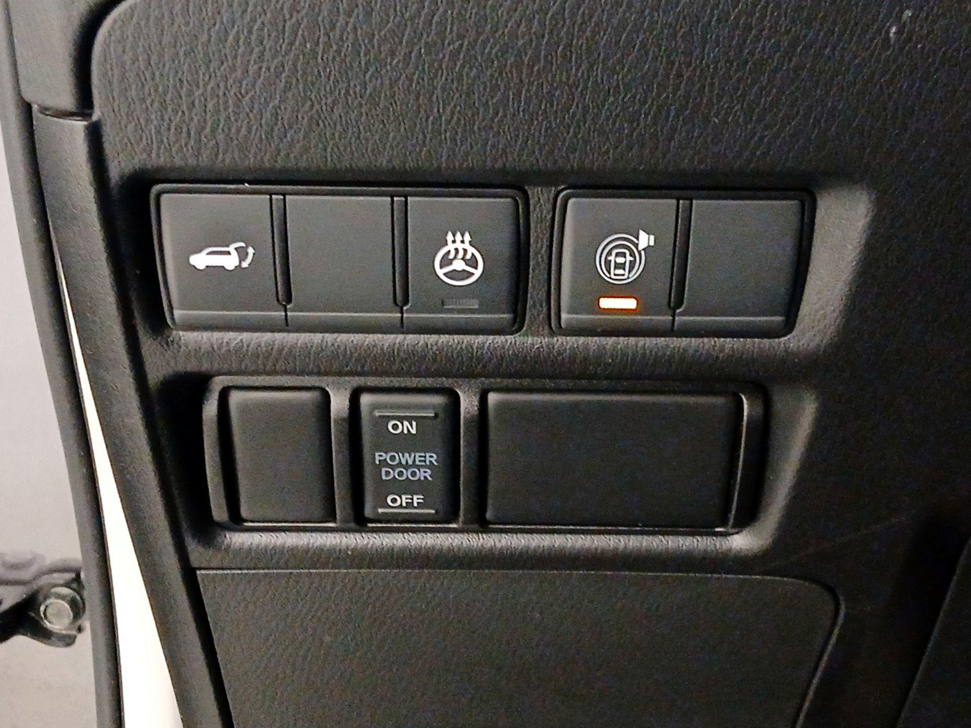 Thumbnail: 2024 INFINITI QX80 - 13